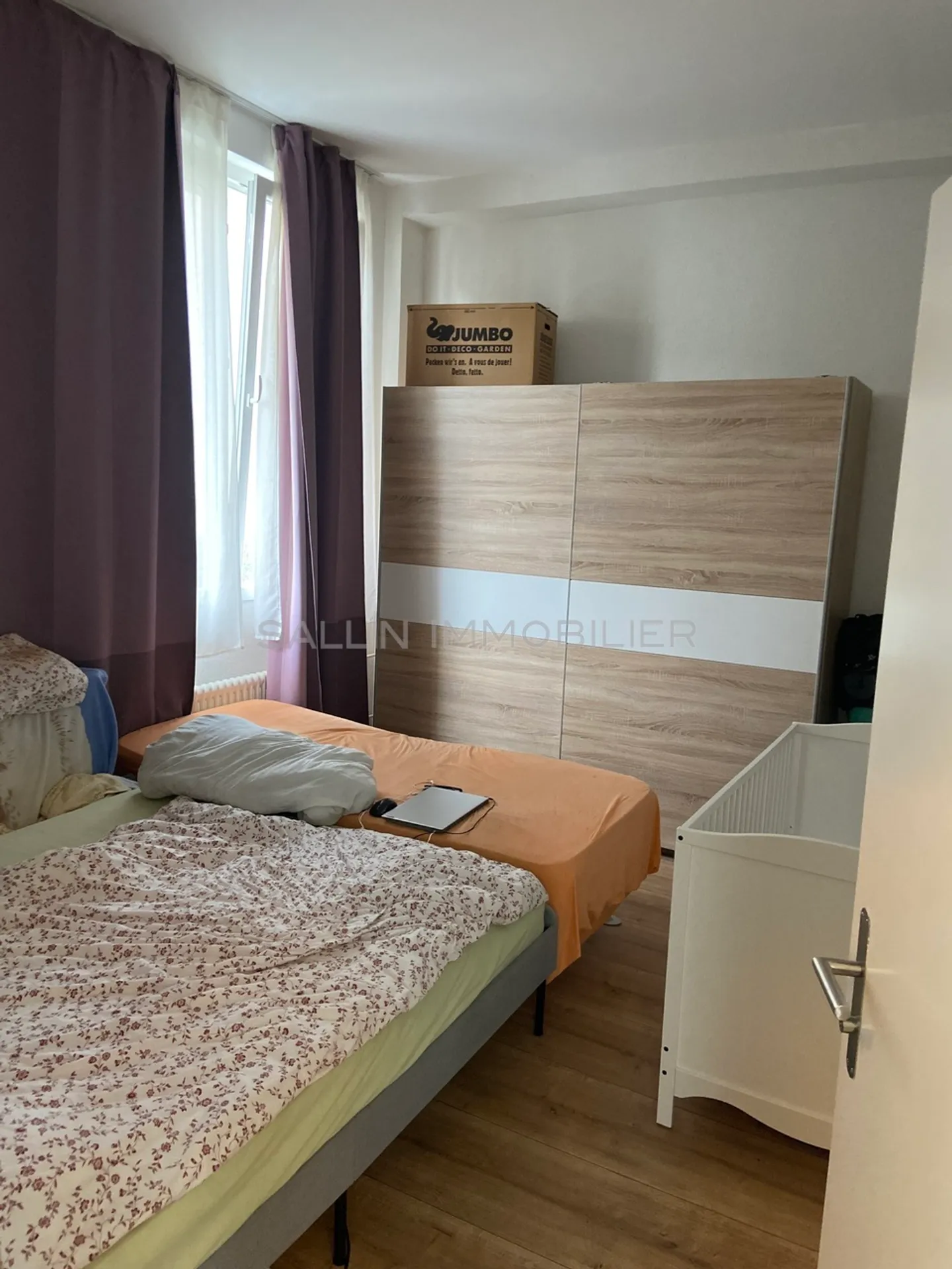 APPARTEMENT DE 2½ PIECES
IDEALEMENT SITUE - Photo 3 of 5