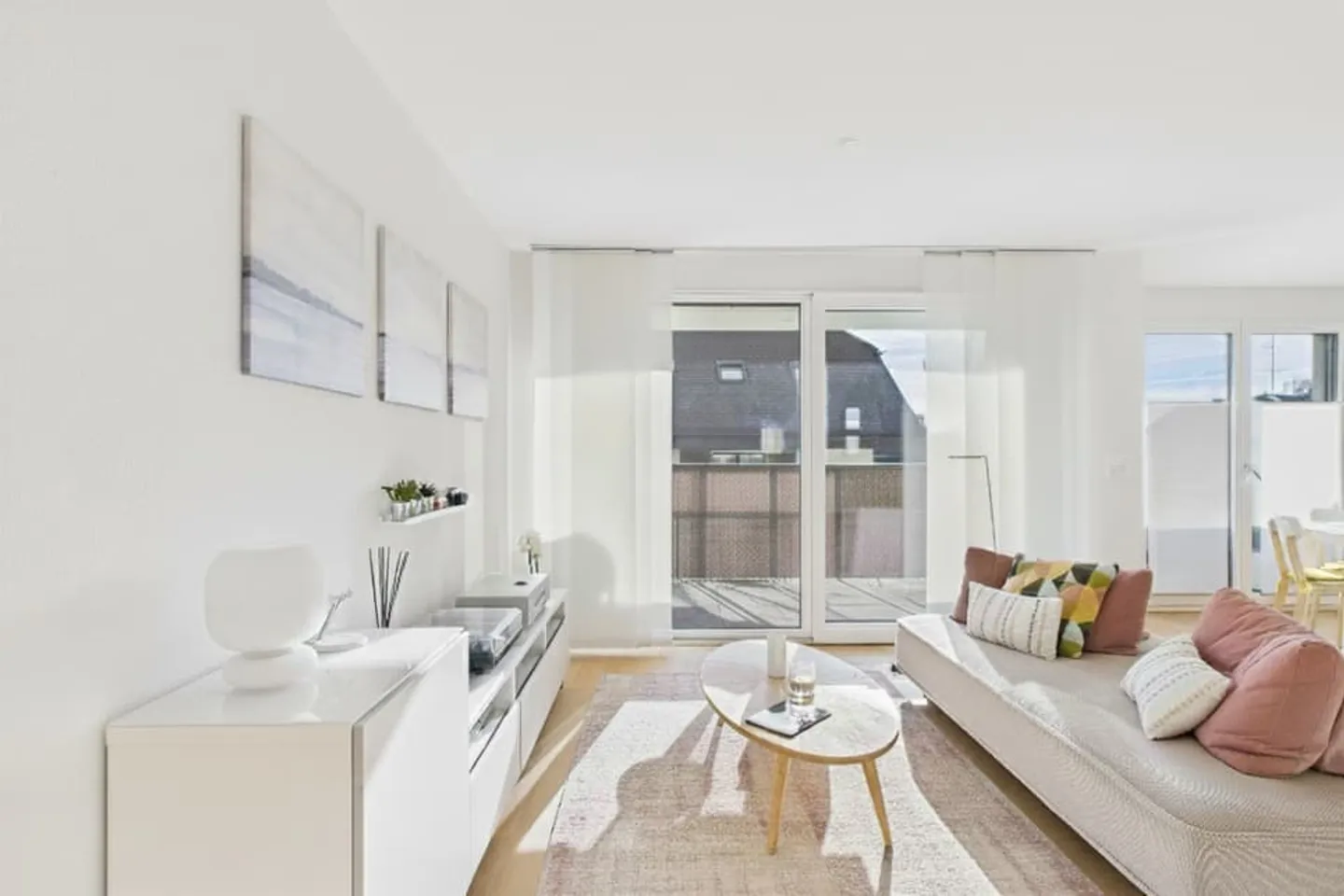 Beautiful recent and bright apartment - Photo 1 of 9