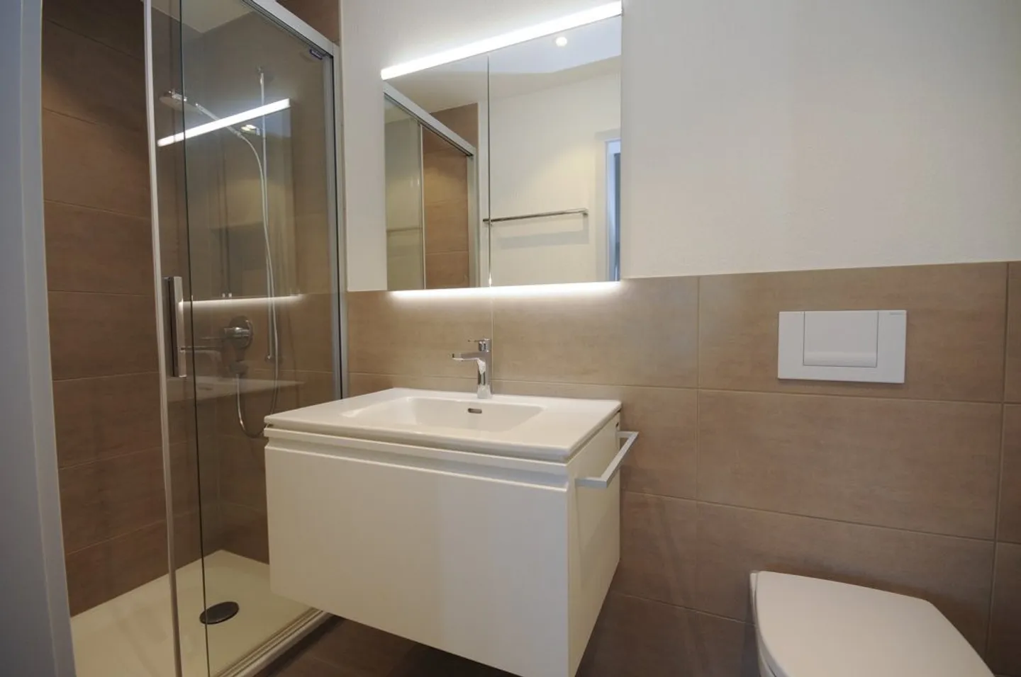 Appartamento Familiare Moderno in Affitto - Foto 5 di 9