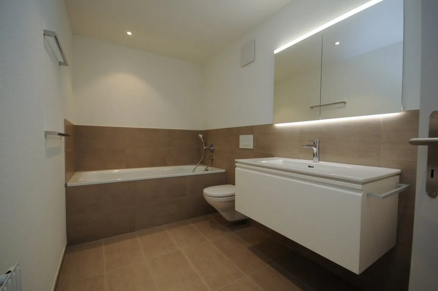 Appartamento Familiare Moderno in Affitto - Foto 4 di 9