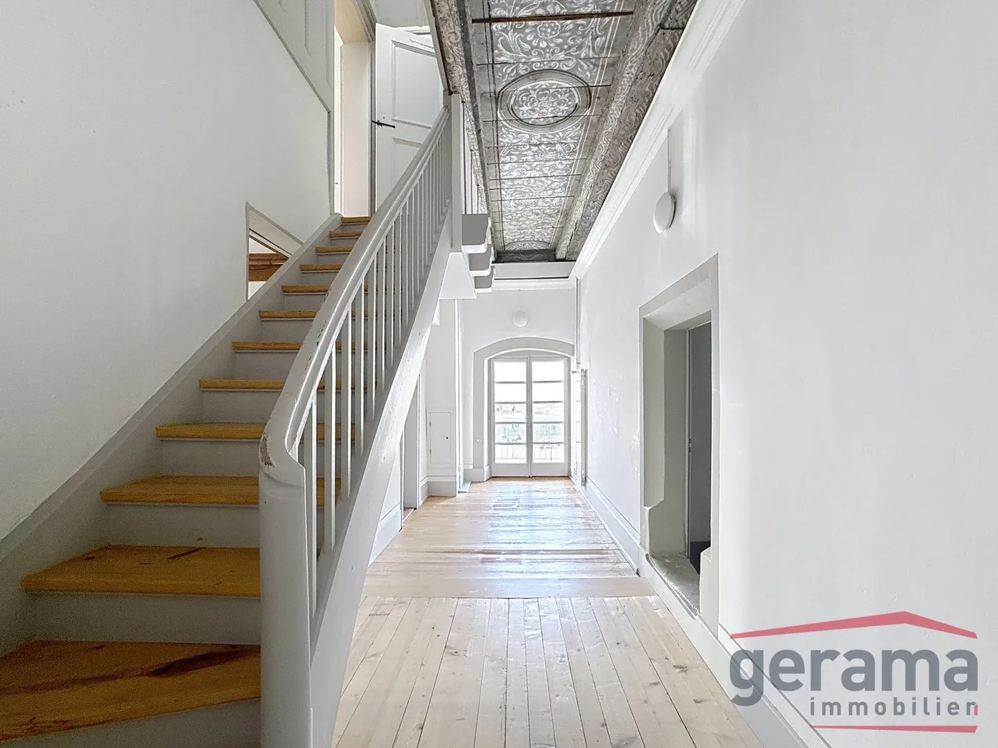 Duplex 5.5 Rooms in the Castle of La Petite Riedera - Photo 4 of 8