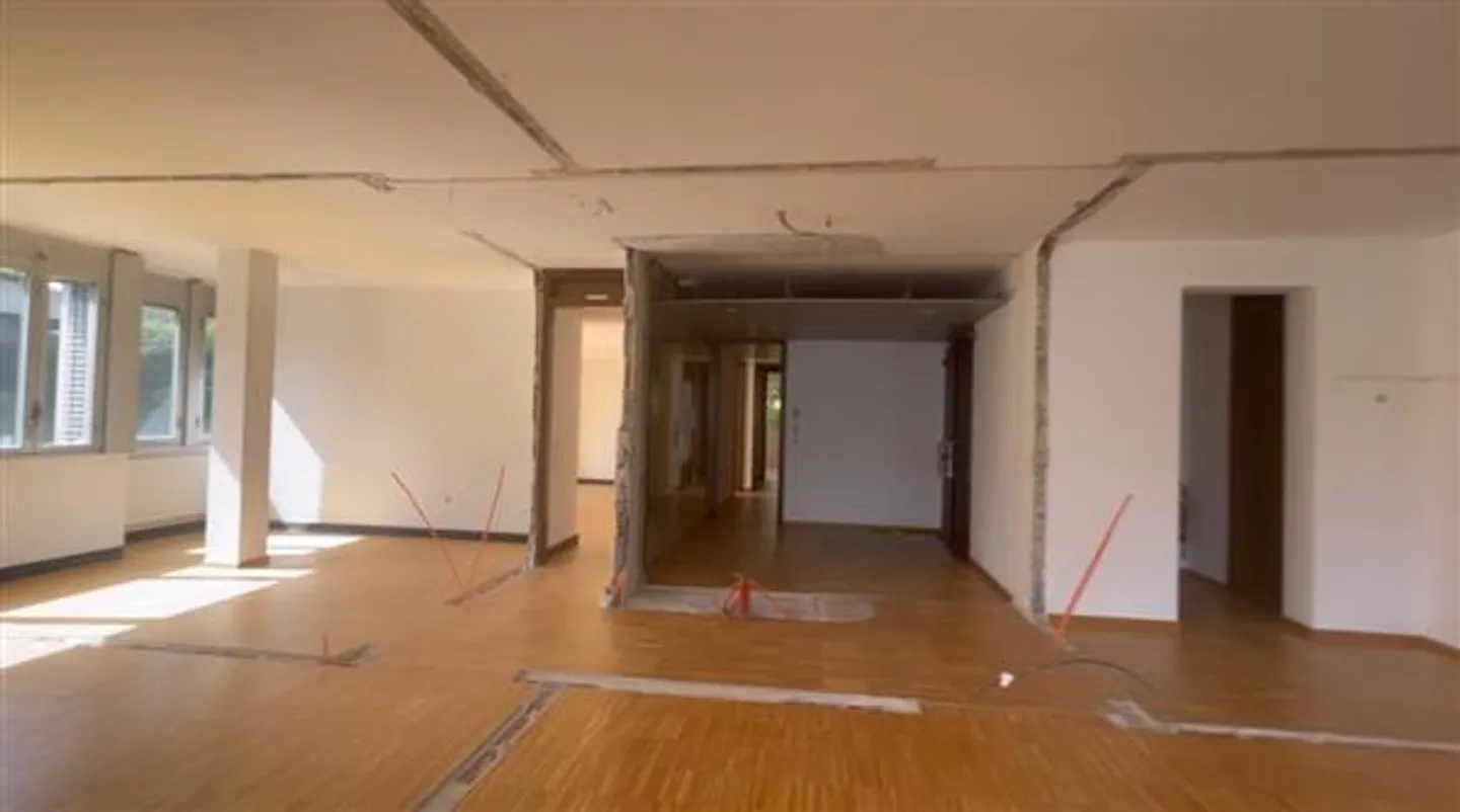 Lugano: Appartamento di 8,5 stanze - Foto 3 di 9