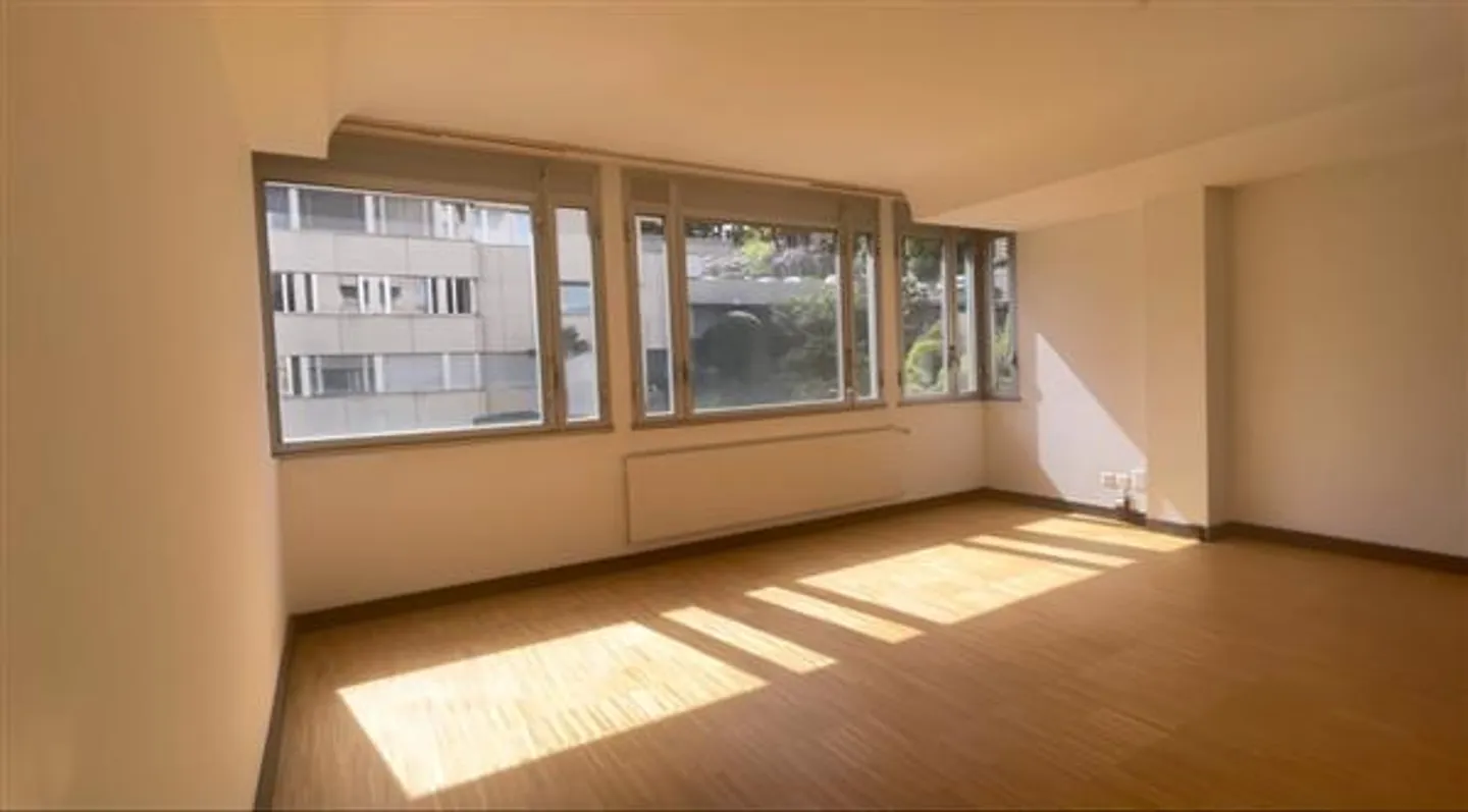 Lugano: Appartamento di 8,5 stanze - Foto 4 di 9