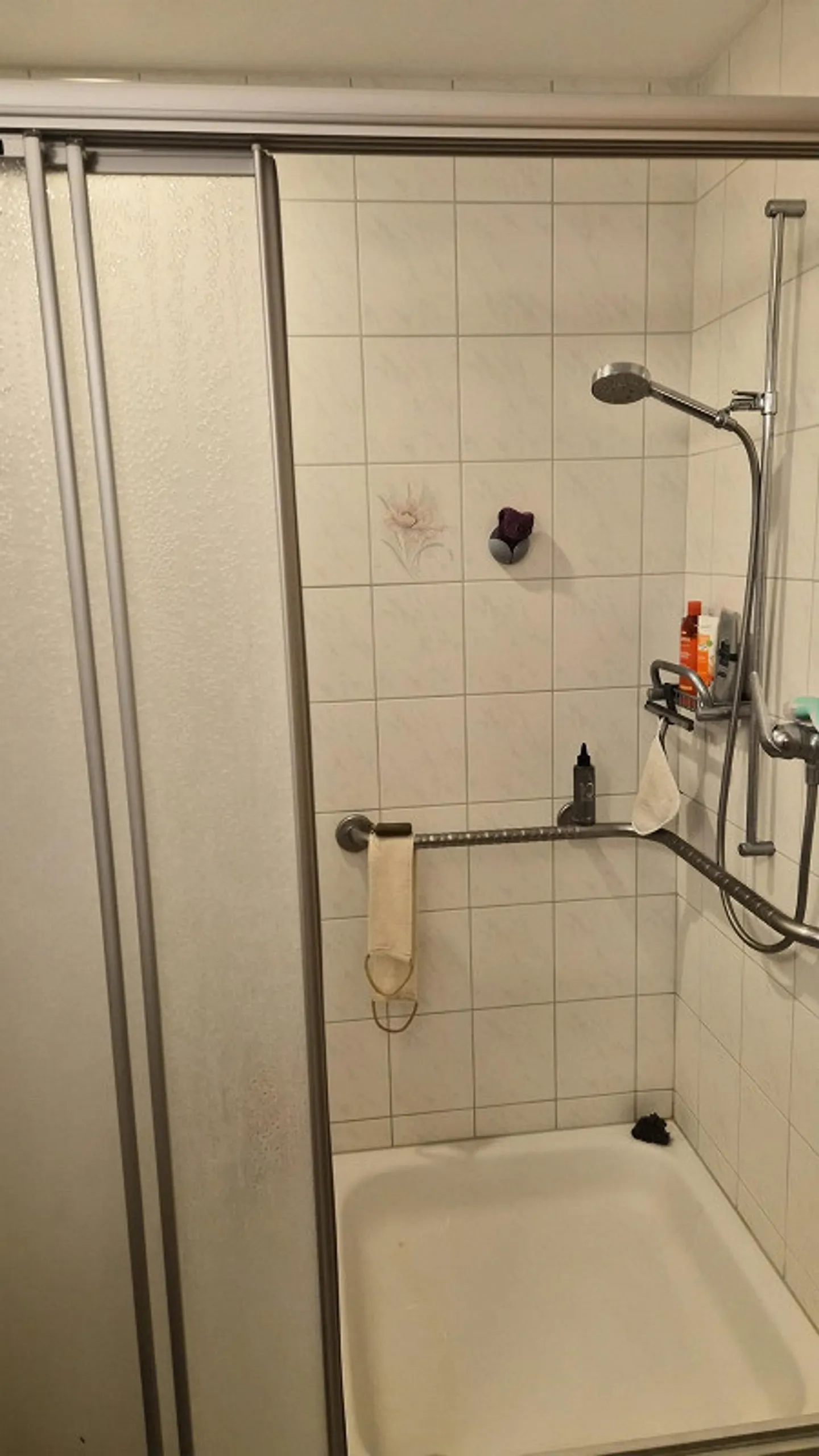 Sehr helle 4,5 Zimmer Wohnung mit Balkon und herrlichem Ausblick - Foto 9 von 20