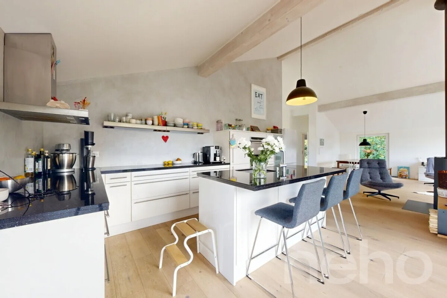 Magnificent individual villa just steps from the lake - Photo 4 of 13