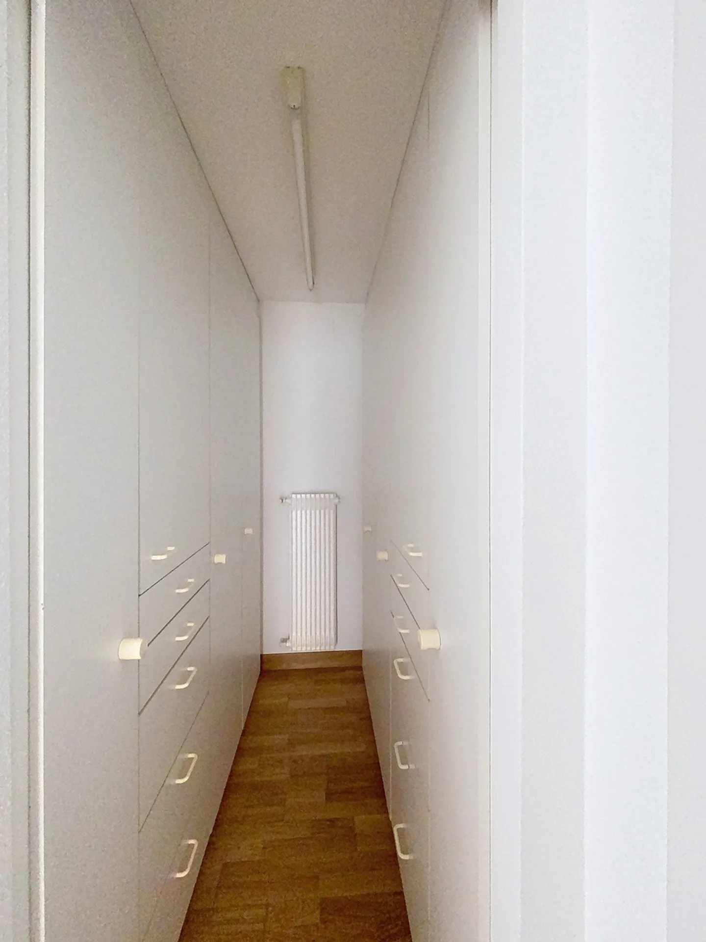 Spacious 5.5-room apartment with lake view - Photo 7 of 10