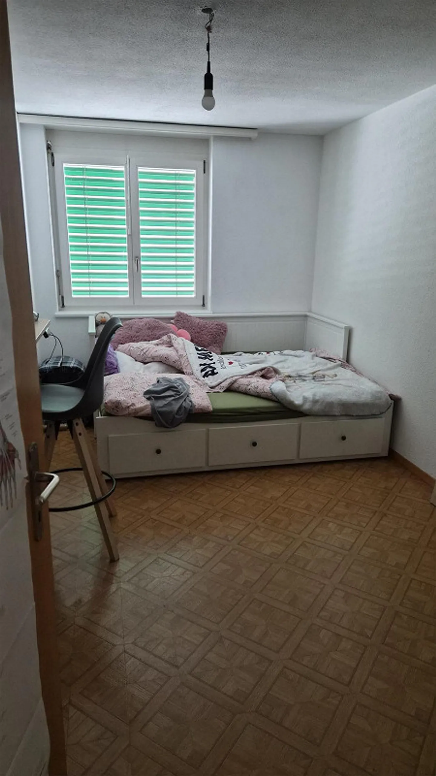 Sehr helle 4,5 Zimmer Wohnung mit Balkon und herrlichem Ausblick - Foto 10 von 20