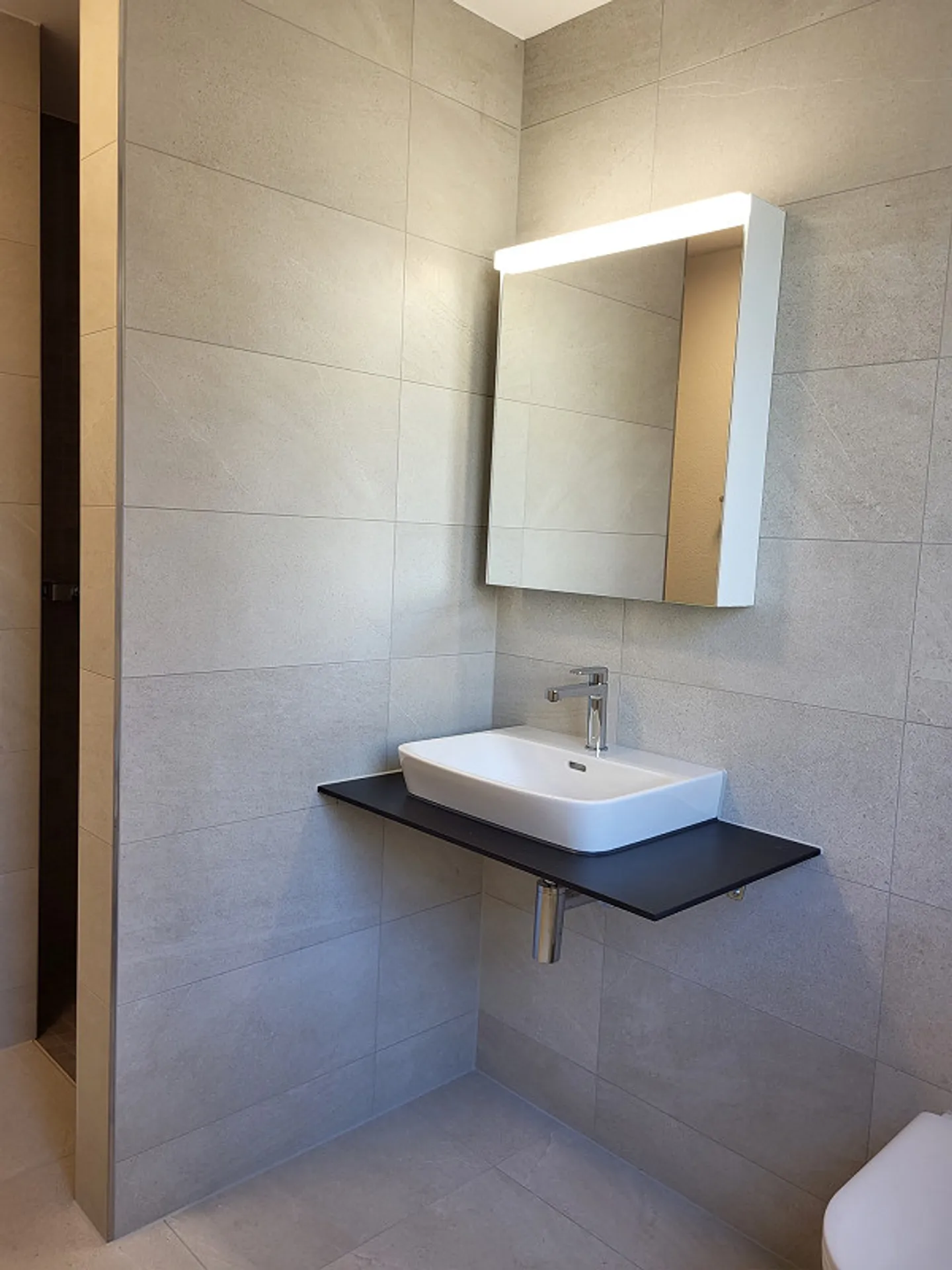 Beautiful nearly new 2.5 room apartment for rent - Photo 5 of 6