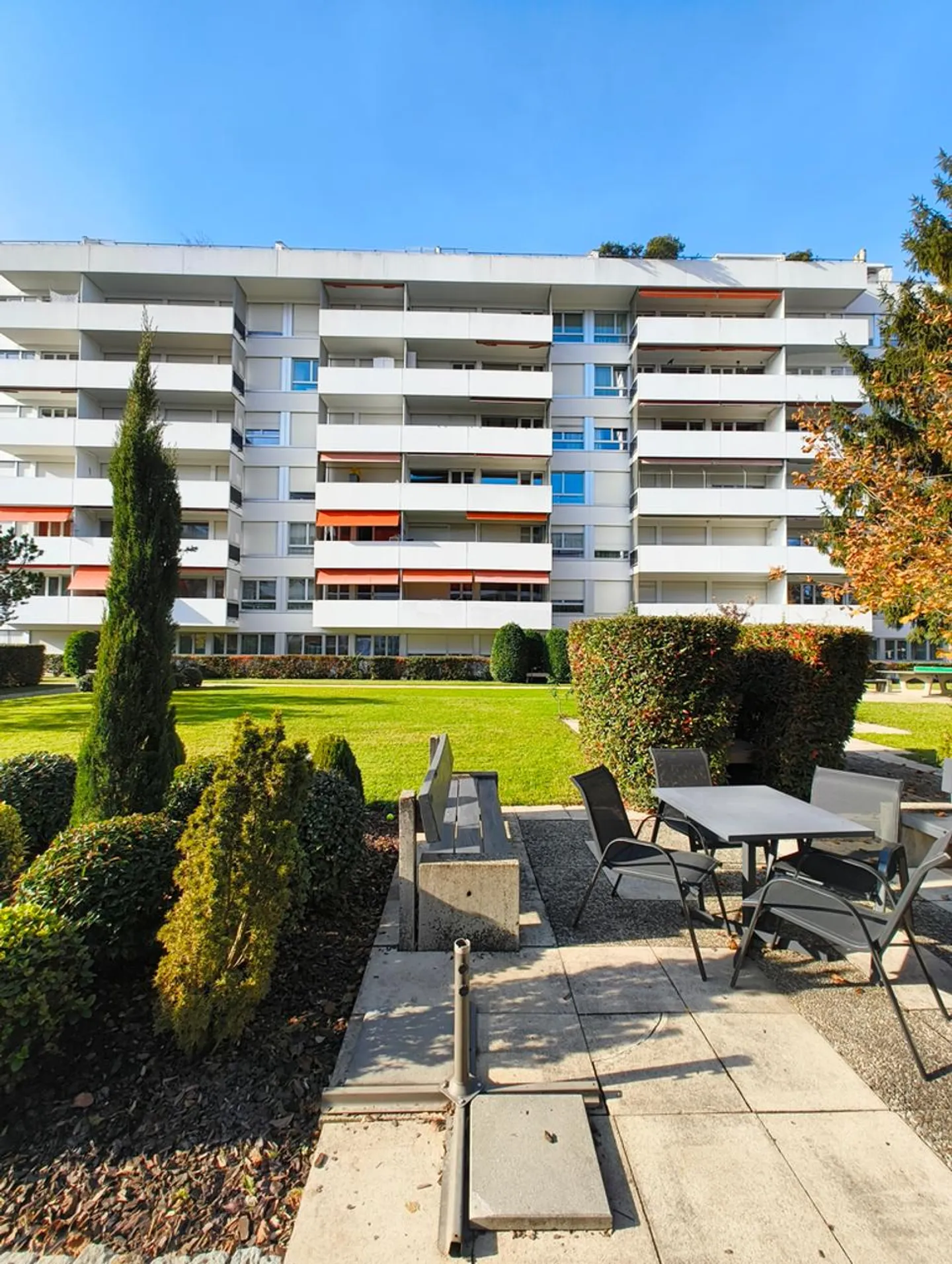 Charmante Wohnung im Dachgeschoss mit 2 Terrassen - Foto 1 von 12