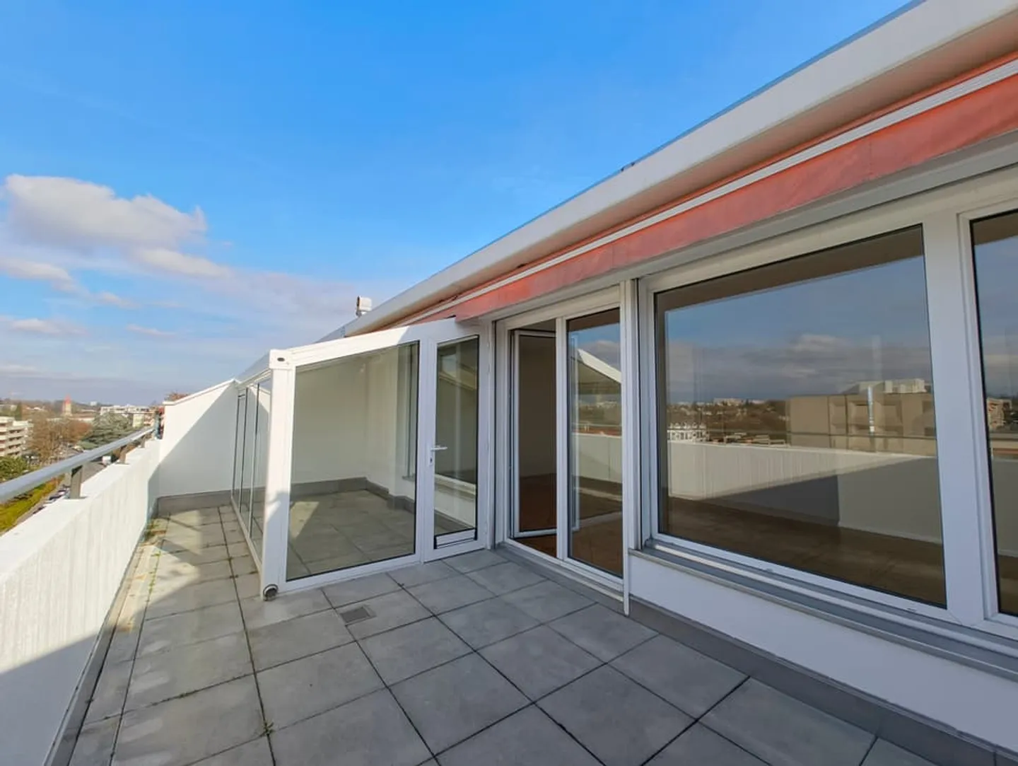 Charmante Wohnung im Dachgeschoss mit 2 Terrassen - Foto 7 von 12