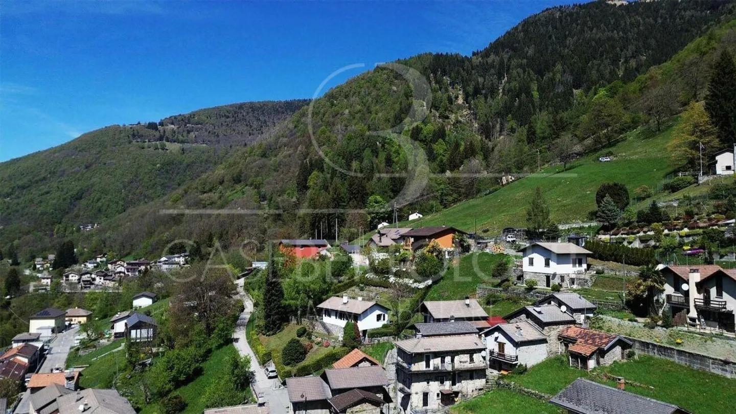 Charming House in Valle Morobbia - Photo 1 of 9