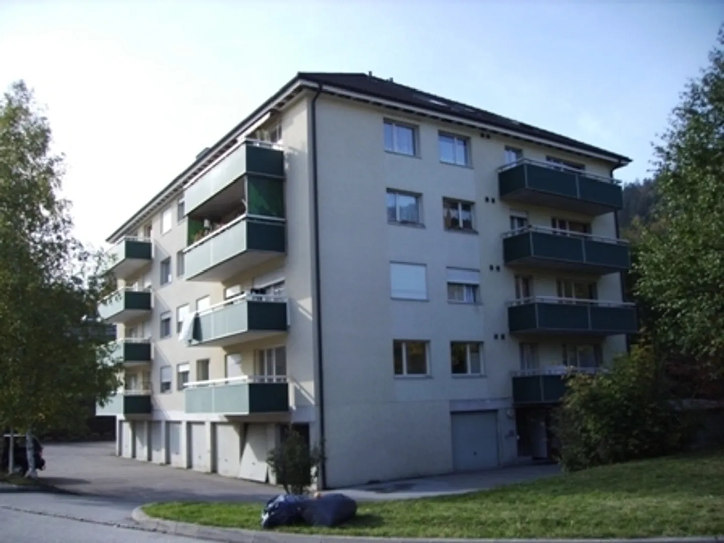 Bel appartement de 3,5 pièces au 1er étage avec balcon - Photo 3 sur 6