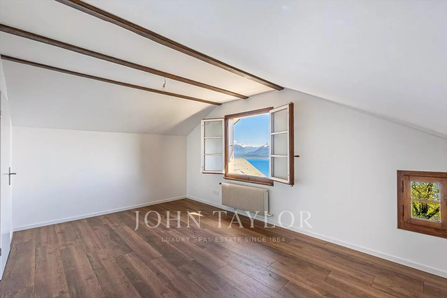 ASSOLUTO RELAX: Bellissimo chalet ristrutturato a pochi minuti da Vevey. - Foto 5 di 13