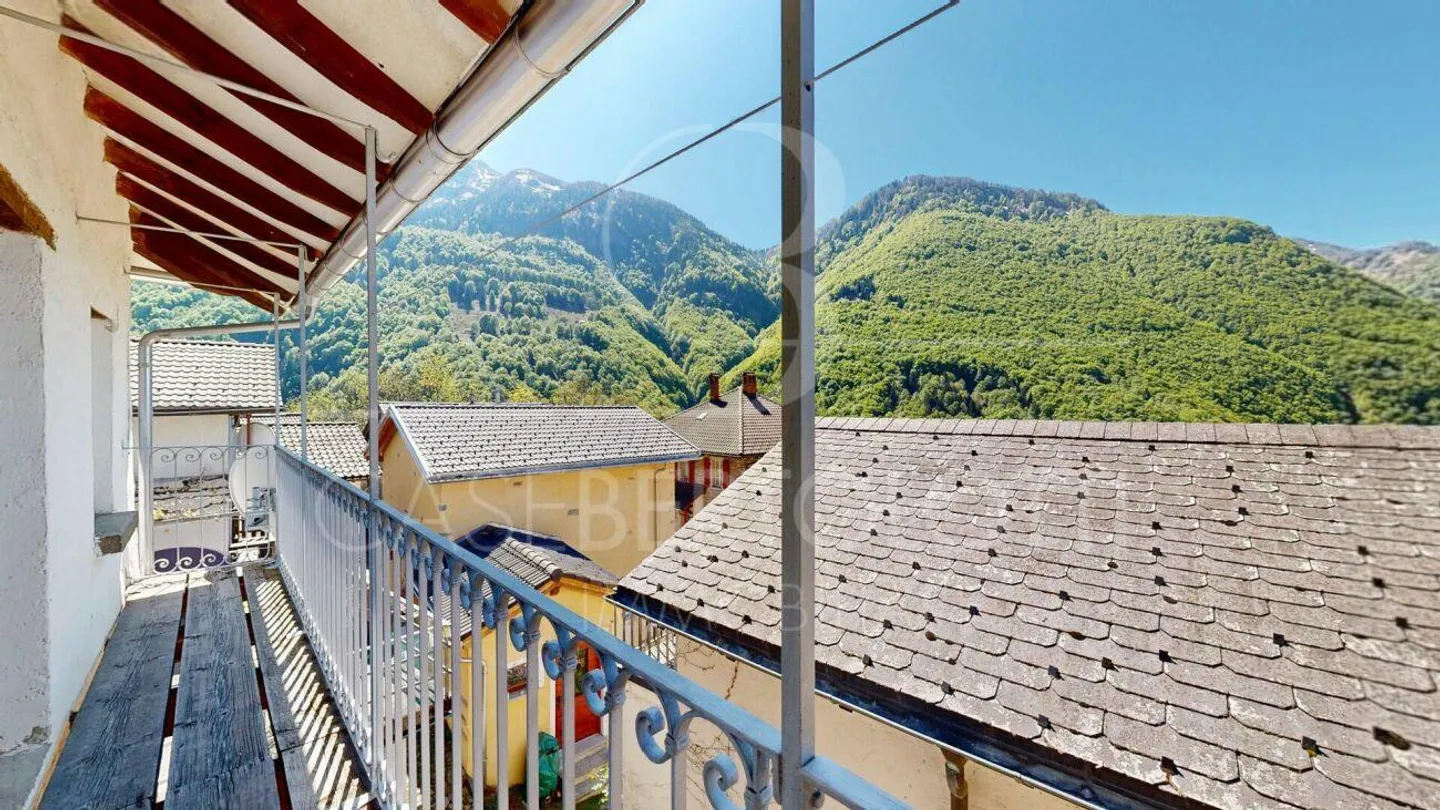 Charming House in Valle Morobbia - Photo 8 of 9