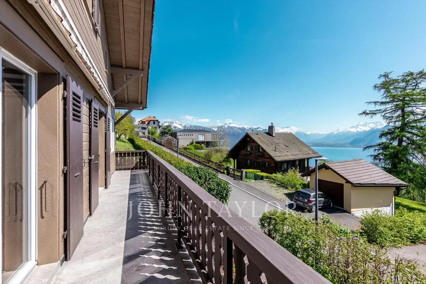 ASSOLUTO RELAX: Bellissimo chalet ristrutturato a pochi minuti da Vevey. - Foto 11 di 13