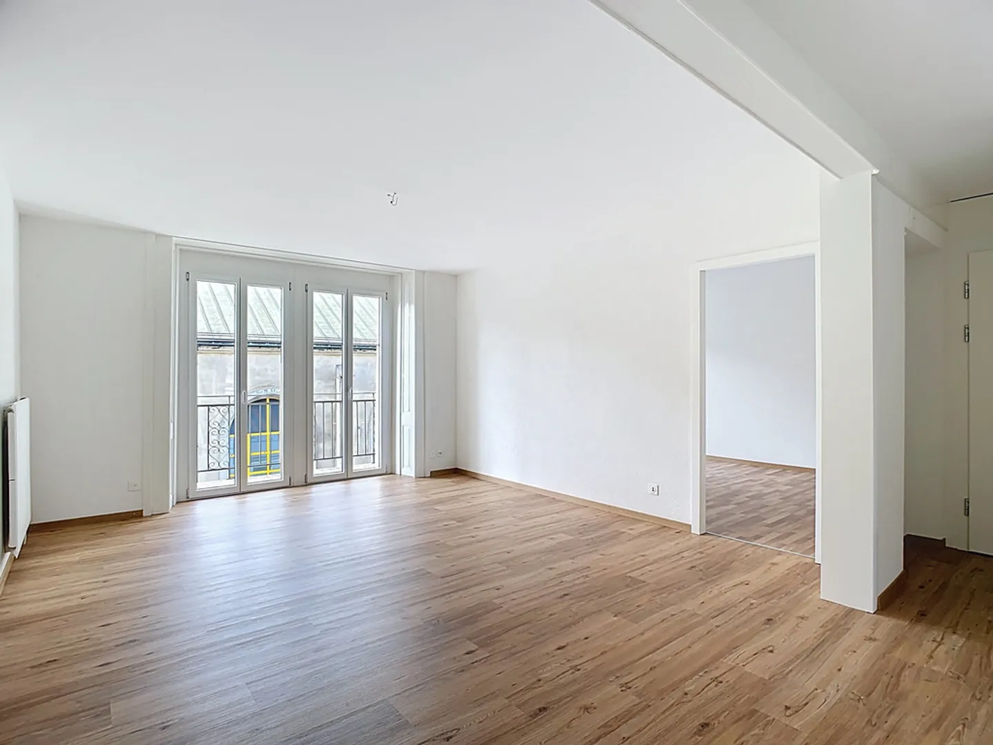 4-room apartment with balcony - Photo 4 of 12