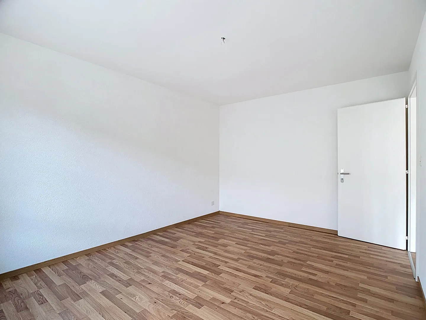 4-room apartment with balcony - Photo 7 of 12