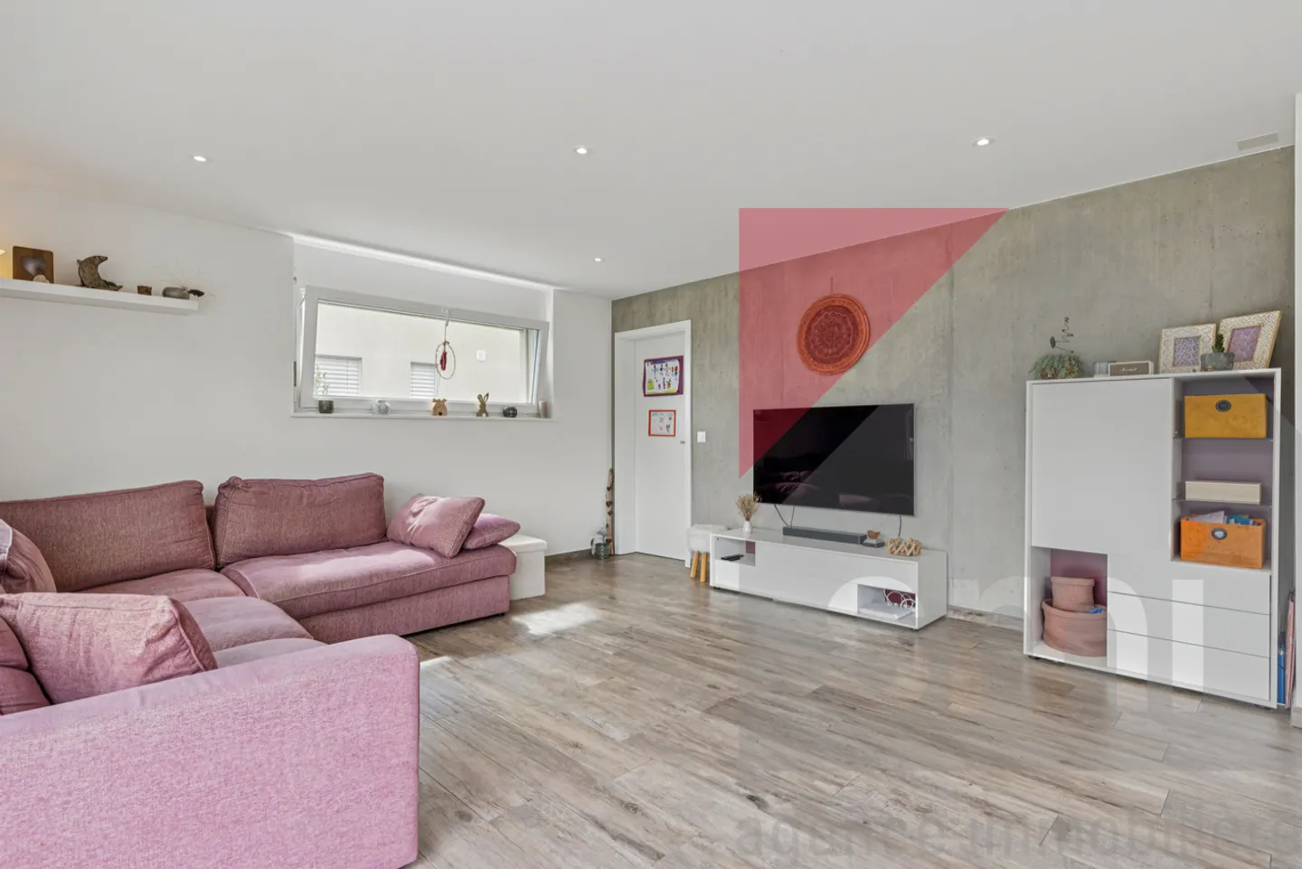 Magnifique appartement avec terrasse directement au bord du lac et des Préalpes - Photo 7 sur 18