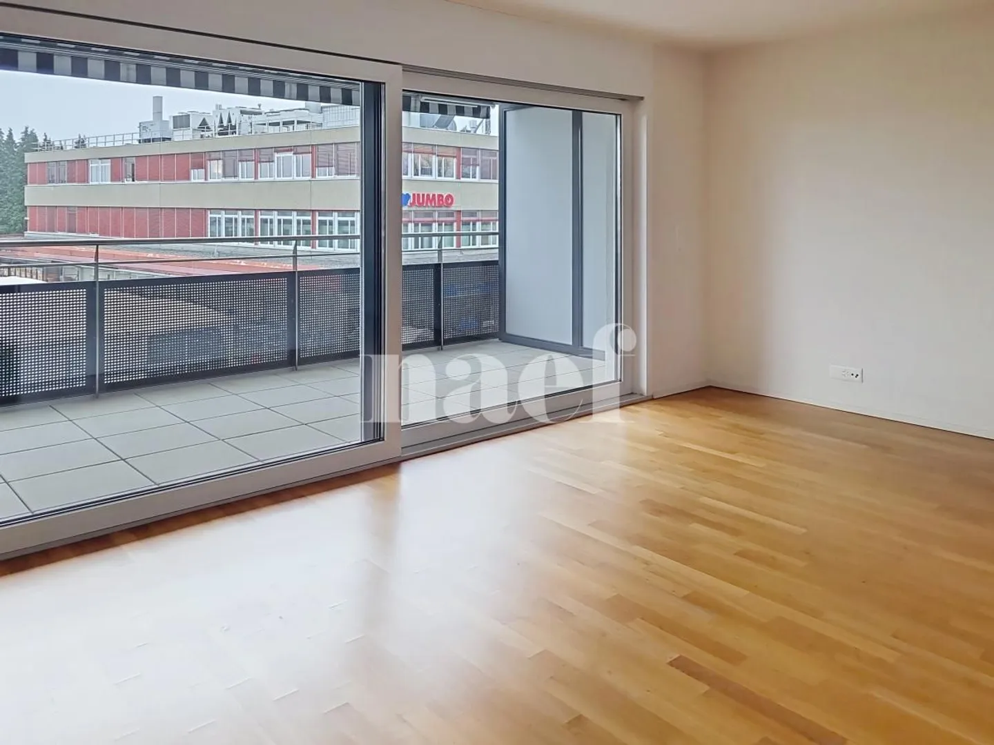 2.5 Room Apartment - Photo 1 of 9