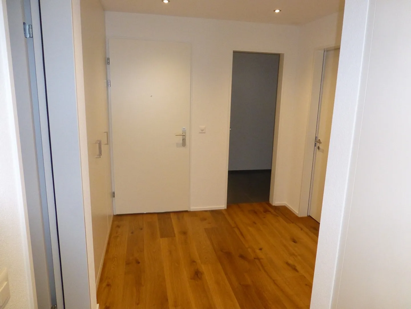 4.5 Room Apartment 1st Floor in Exclusive Ownership Standard - Photo 4 of 19