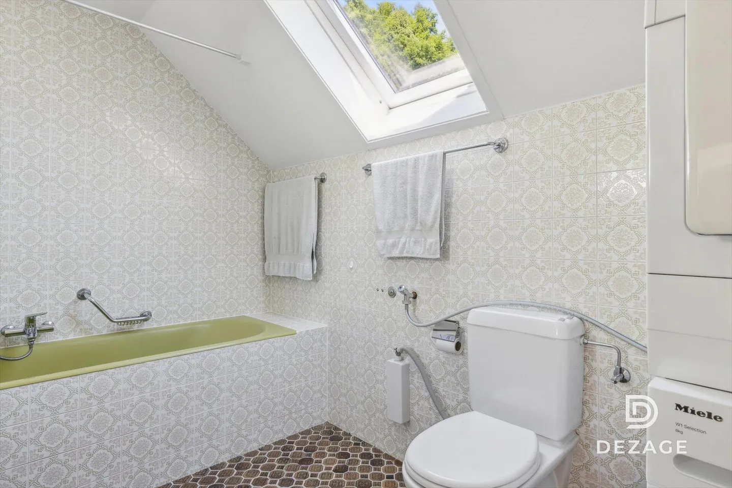 Charming Detached Villa with View, Garden and Recent Renovation in Blonay - Photo 12 of 13