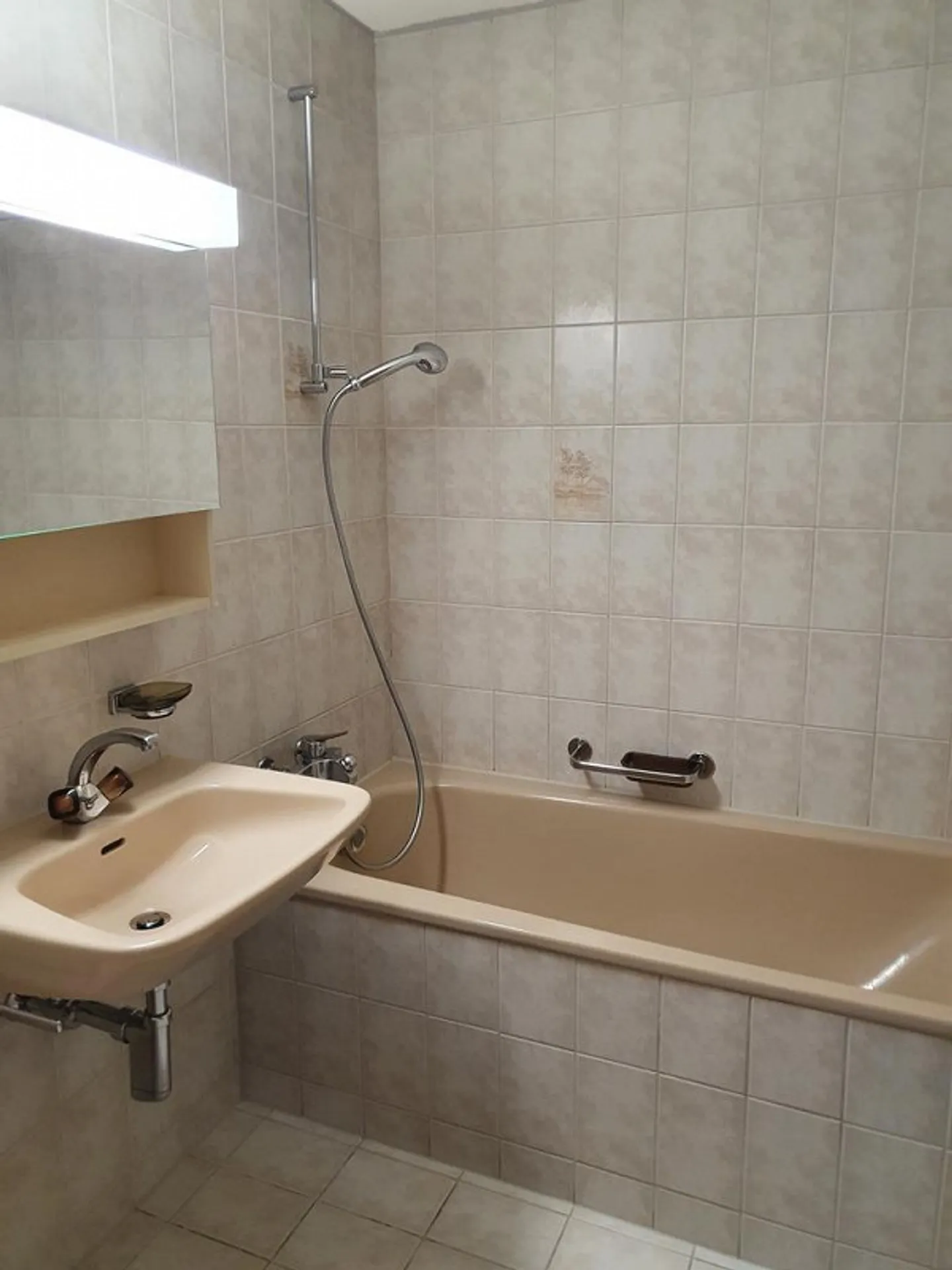 Appartamento accogliente di 3,5 stanze in affitto a Burgdorf - Foto 4 di 4