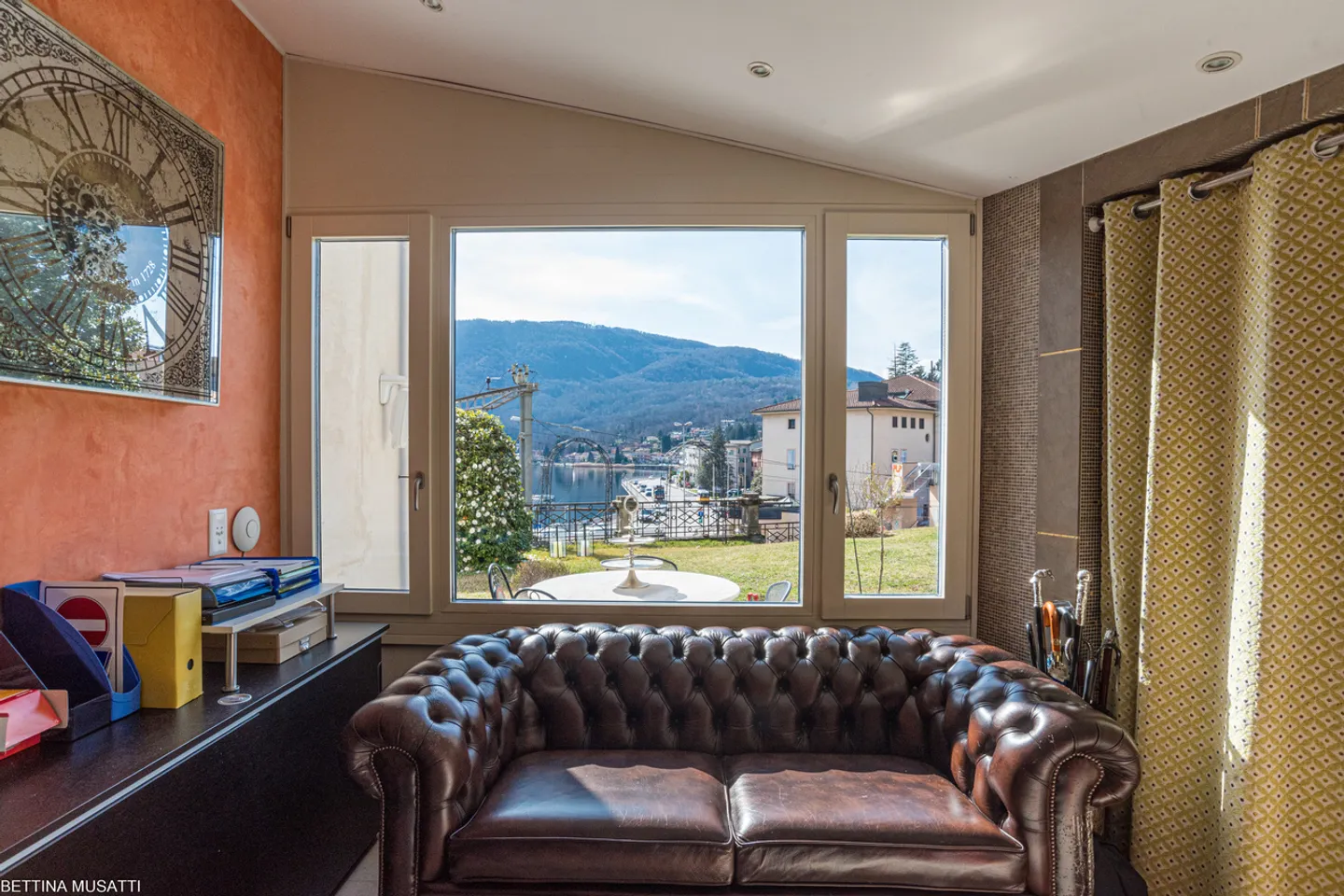Prestigious 19th Century Villa Borghese with Lake View in Ponte Tresa - Photo 12 of 27