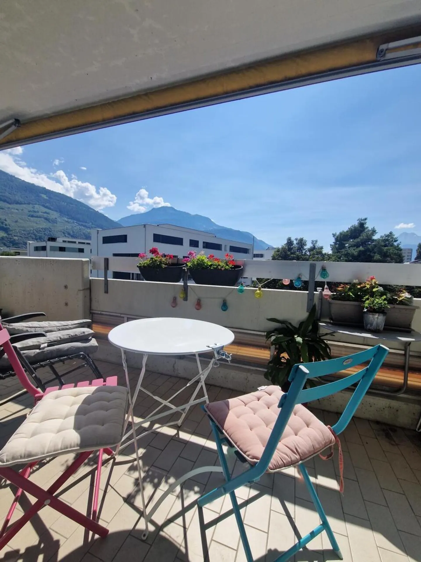 Agréable appartement 4.5 pièces avec balcon  - Photo 6 sur 6