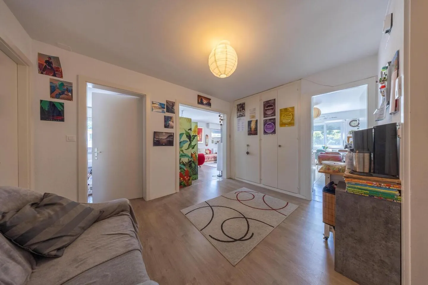 Agréable appartement 4.5 pièces avec balcon  - Photo 2 sur 6