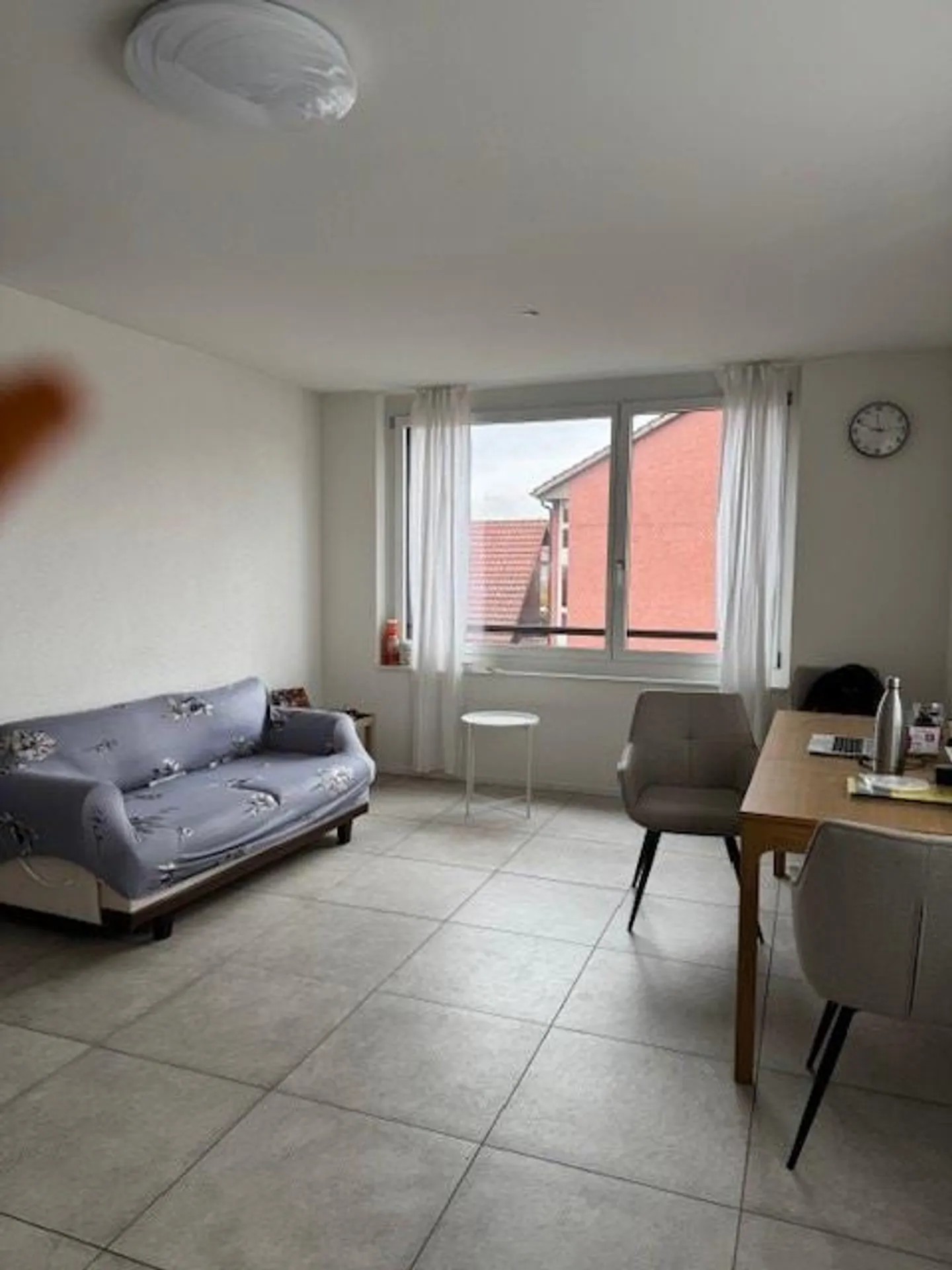 modern, bright and spacious - Photo 3 of 9