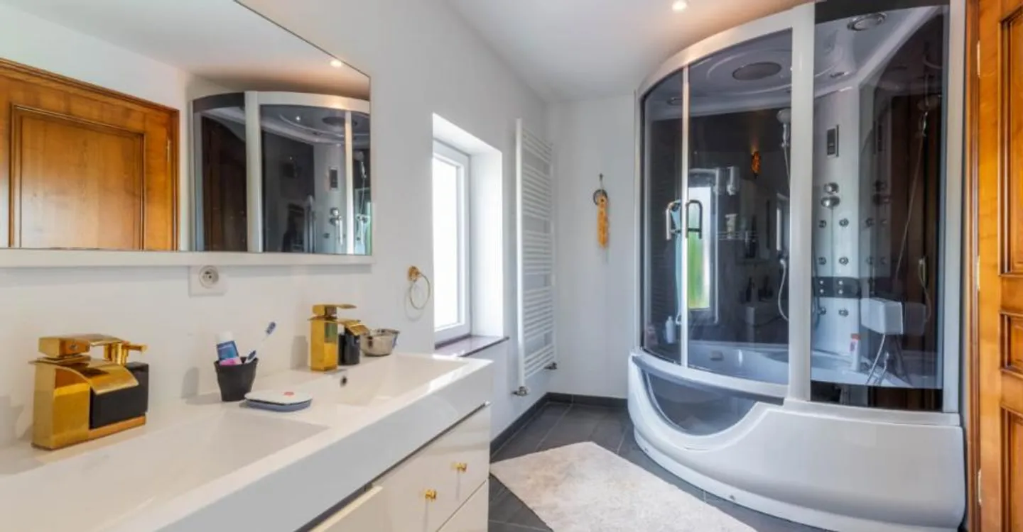 Guaranteed heartthrob for this exceptional house in Hagenbach, France! - Photo 9 of 10