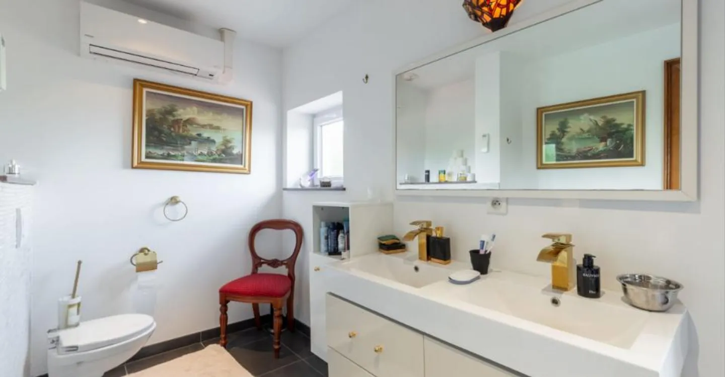 Guaranteed heartthrob for this exceptional house in Hagenbach, France! - Photo 10 of 10