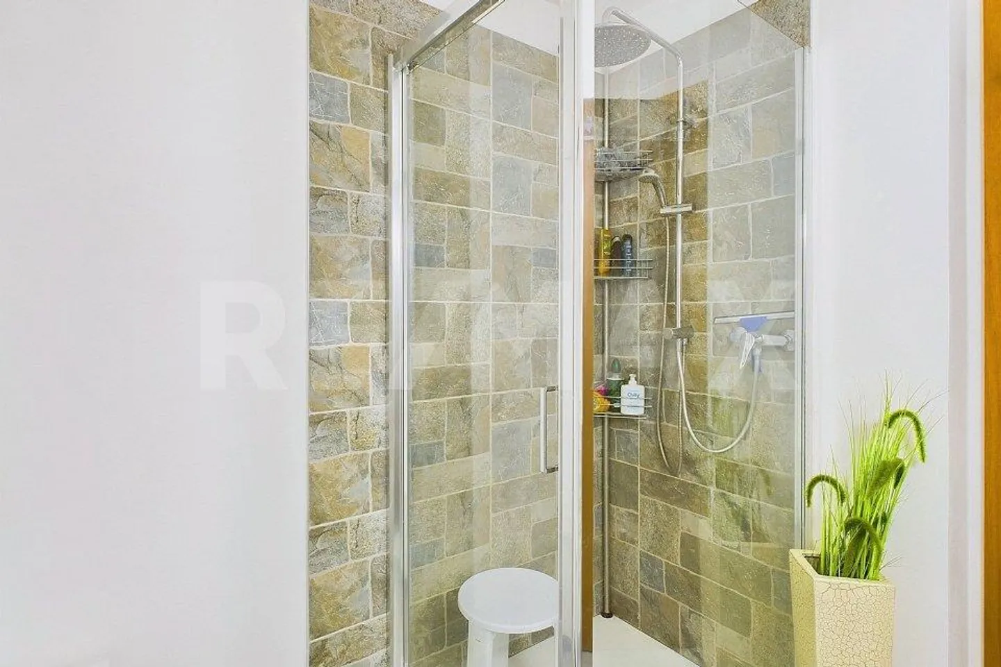 Elegante casa di 6 stanze con giardino e garage in posizione tranquilla - Foto 10 di 13