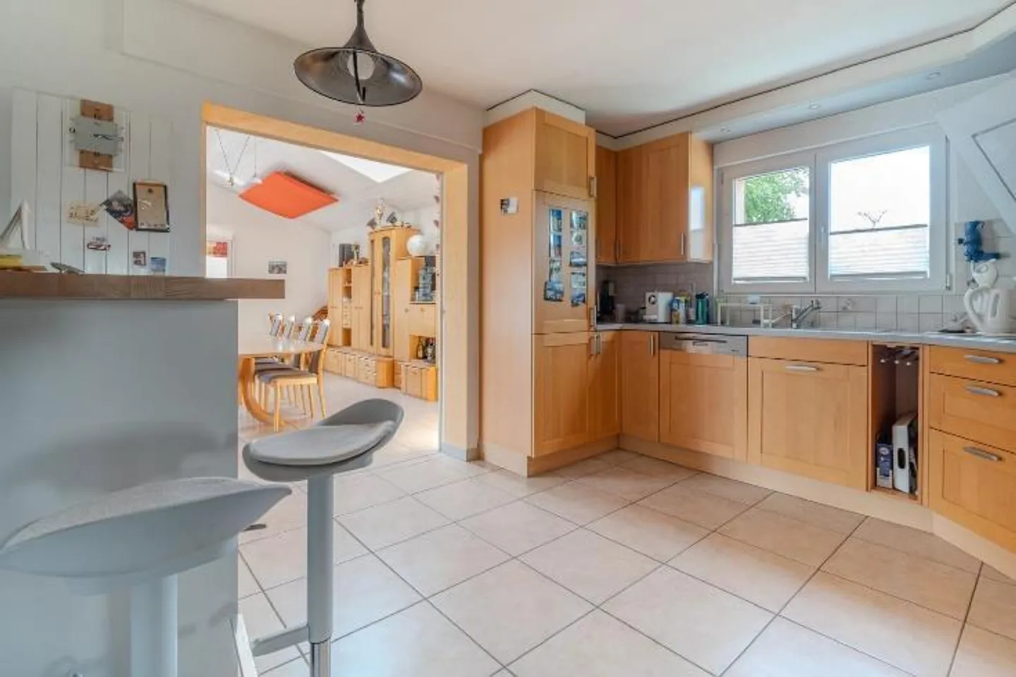 Charming house ideally located in a peaceful villa neighborhood - Photo 6 of 31