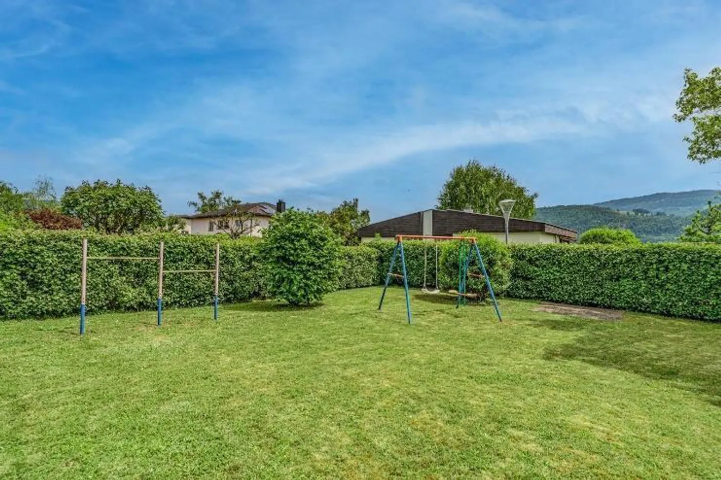 Charming house ideally located in a peaceful villa neighborhood - Photo 25 of 31