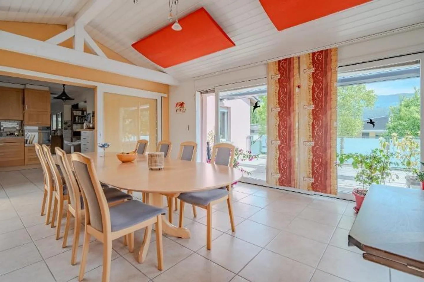 Charming house ideally located in a peaceful villa neighborhood - Photo 10 of 31