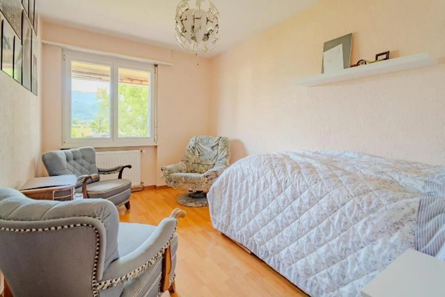 Charming house ideally located in a peaceful villa neighborhood - Photo 14 of 31