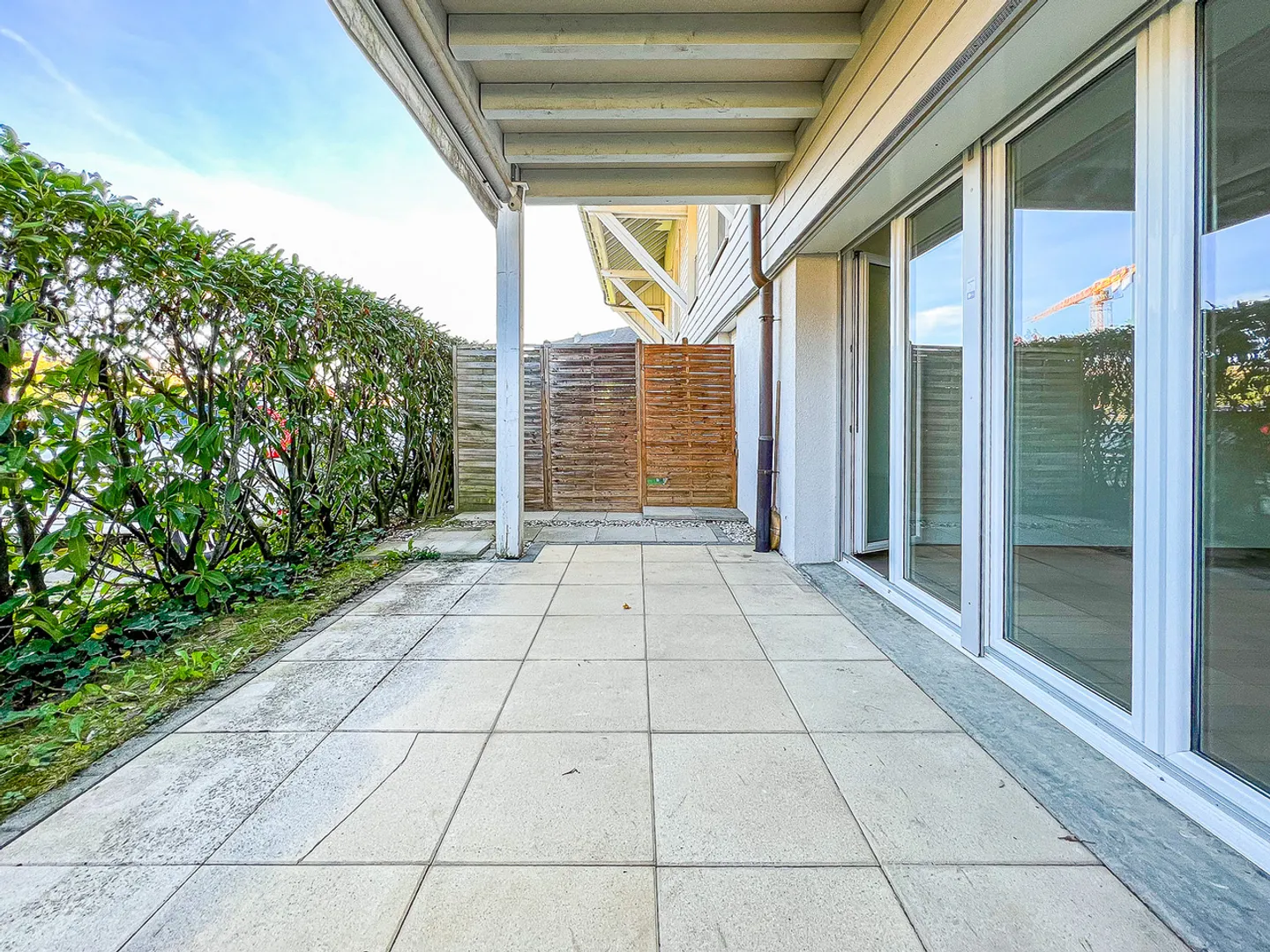 Apartment PPE with 2.5 rooms and terrace, 1 covered + 1 outdoor parking space additionally - Photo 2 of 16