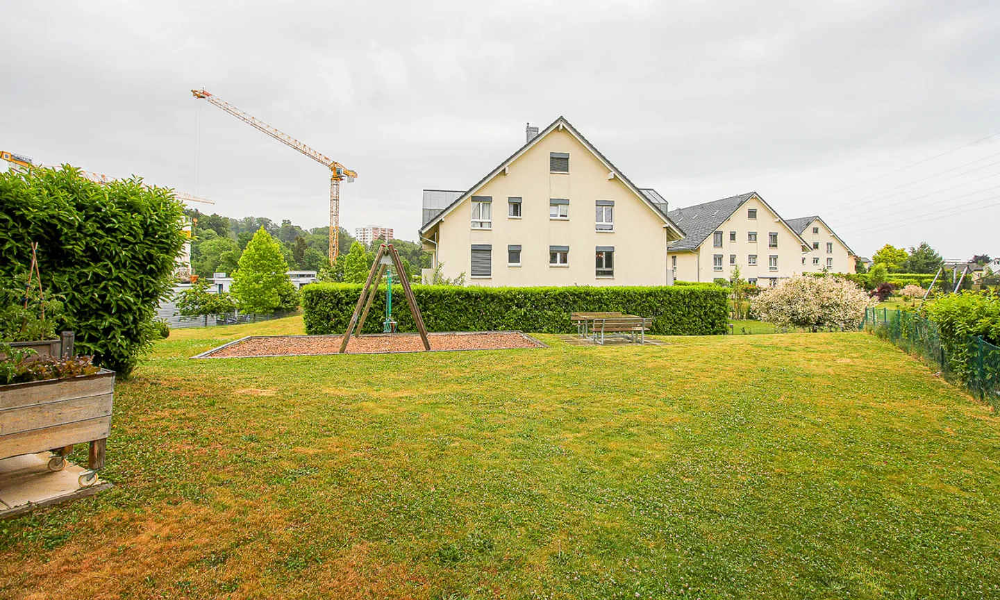 Apartment PPE with 2.5 rooms and terrace, 1 covered + 1 outdoor parking space additionally - Photo 10 of 16