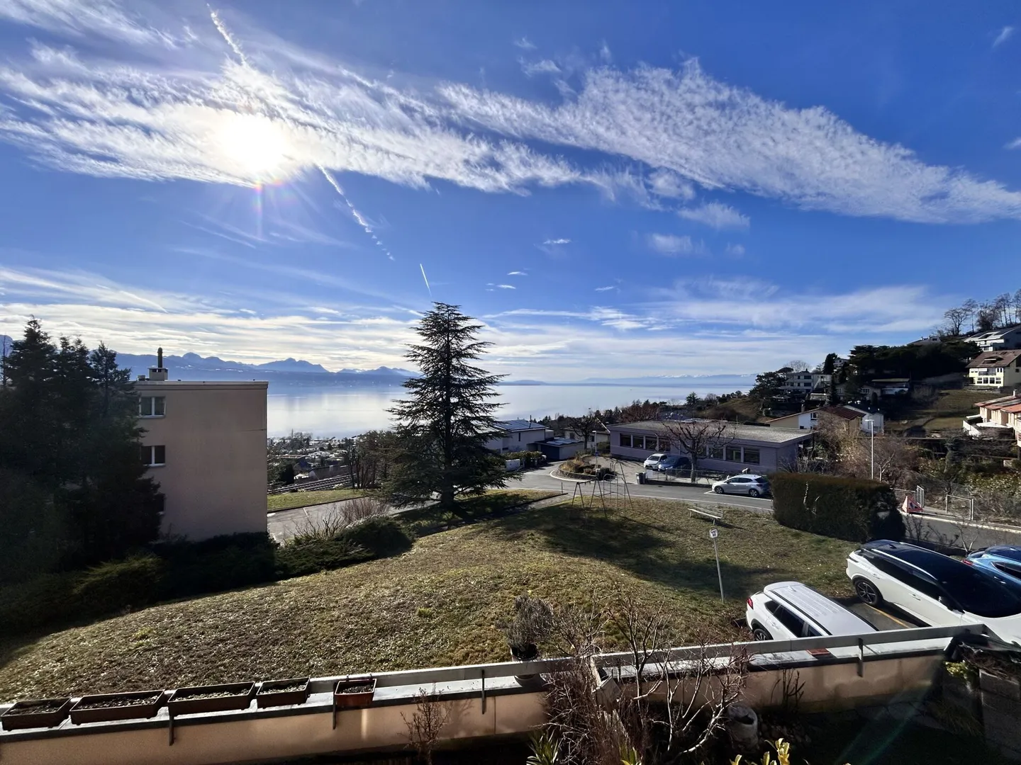 Charmant Appartement Rénové - Photo 1 sur 10