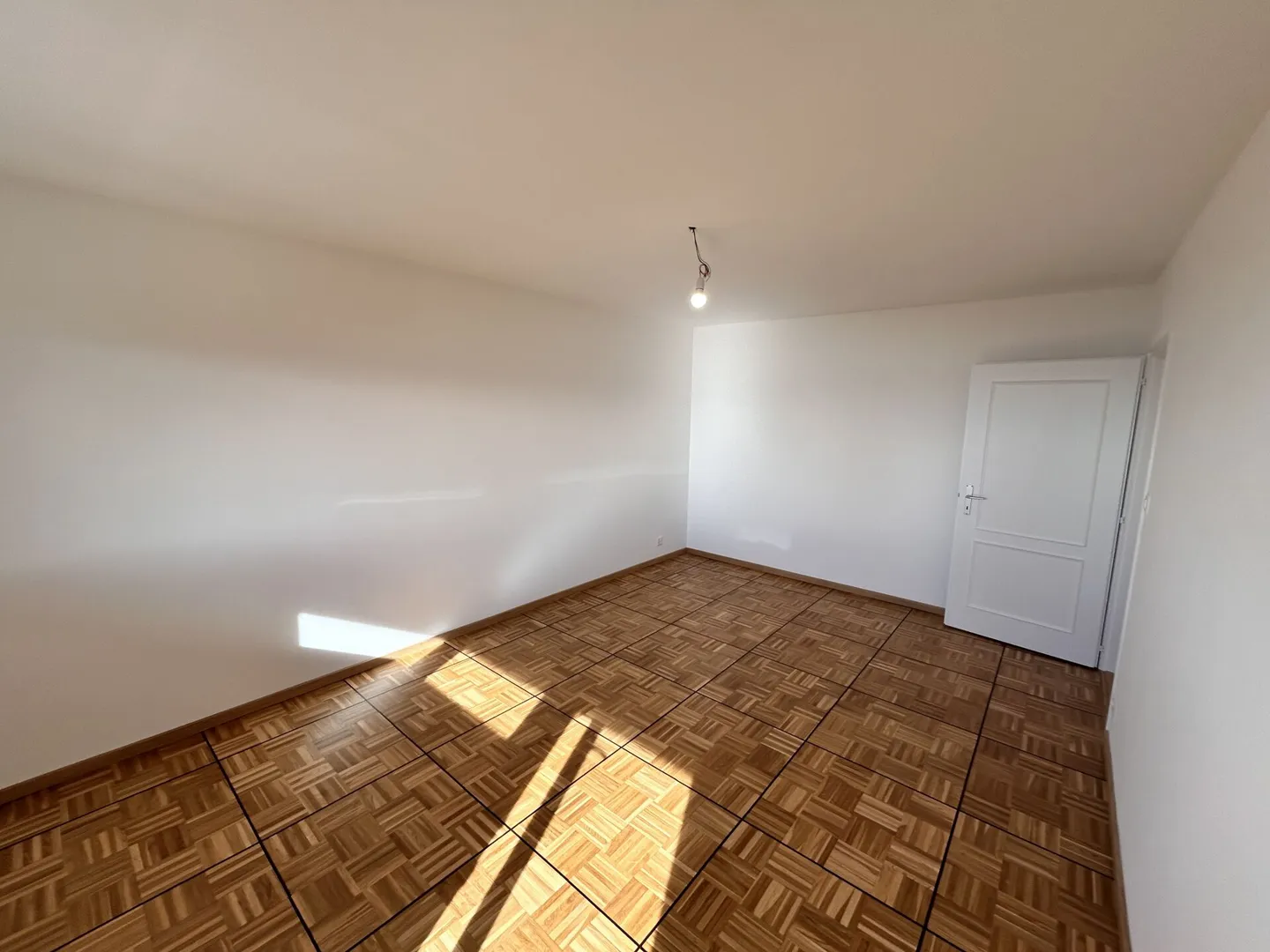 Charmant Appartement Rénové - Photo 4 sur 10