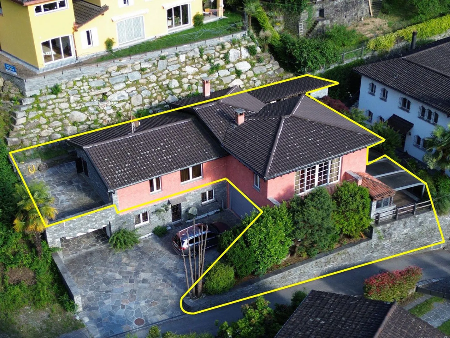 Villa mit Panorama-Pool, Sauna und spektakulärer Aussicht oberhalb Locarno - Foto 5 von 13
