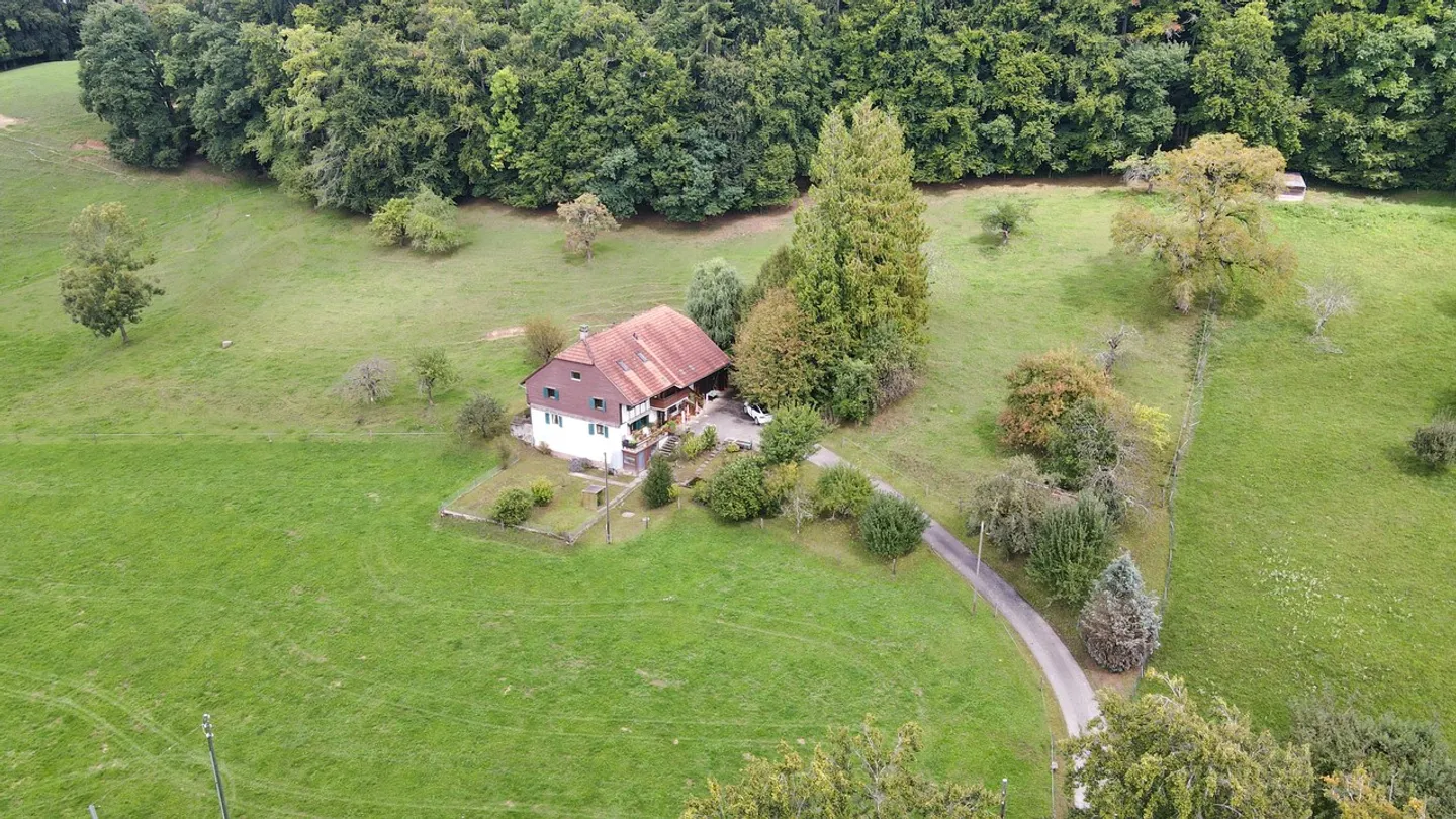 Old farmhouse with 2 apartments (no neighbors) in Chandossel / FR - Photo 2 of 13