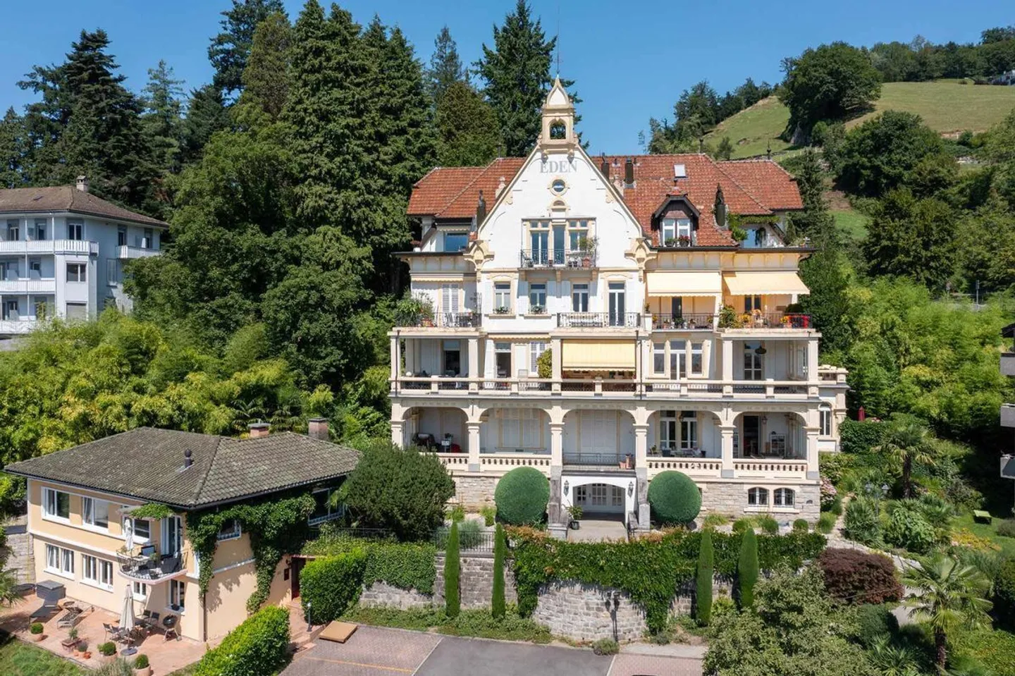 Charming Apartment with Lake View - Photo 1 of 13