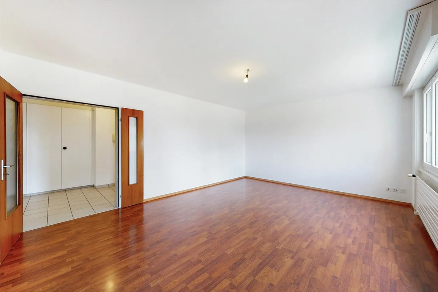 In un quartiere tranquillo e verdeggiante - Foto 3 di 12