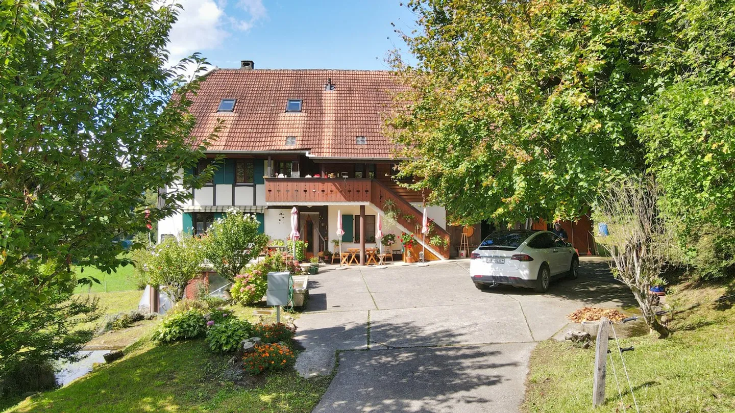 Old farmhouse with 2 apartments (no neighbors) in Chandossel / FR - Photo 5 of 13