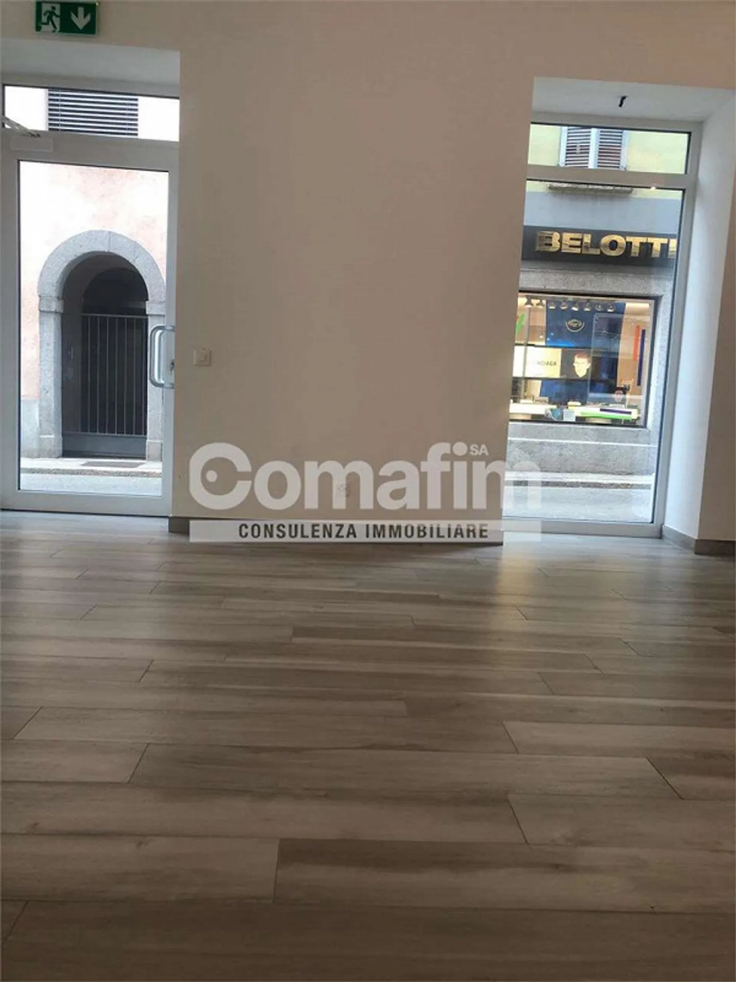 Spazio commerciale nel centro di Biasca - Foto 8 di 10