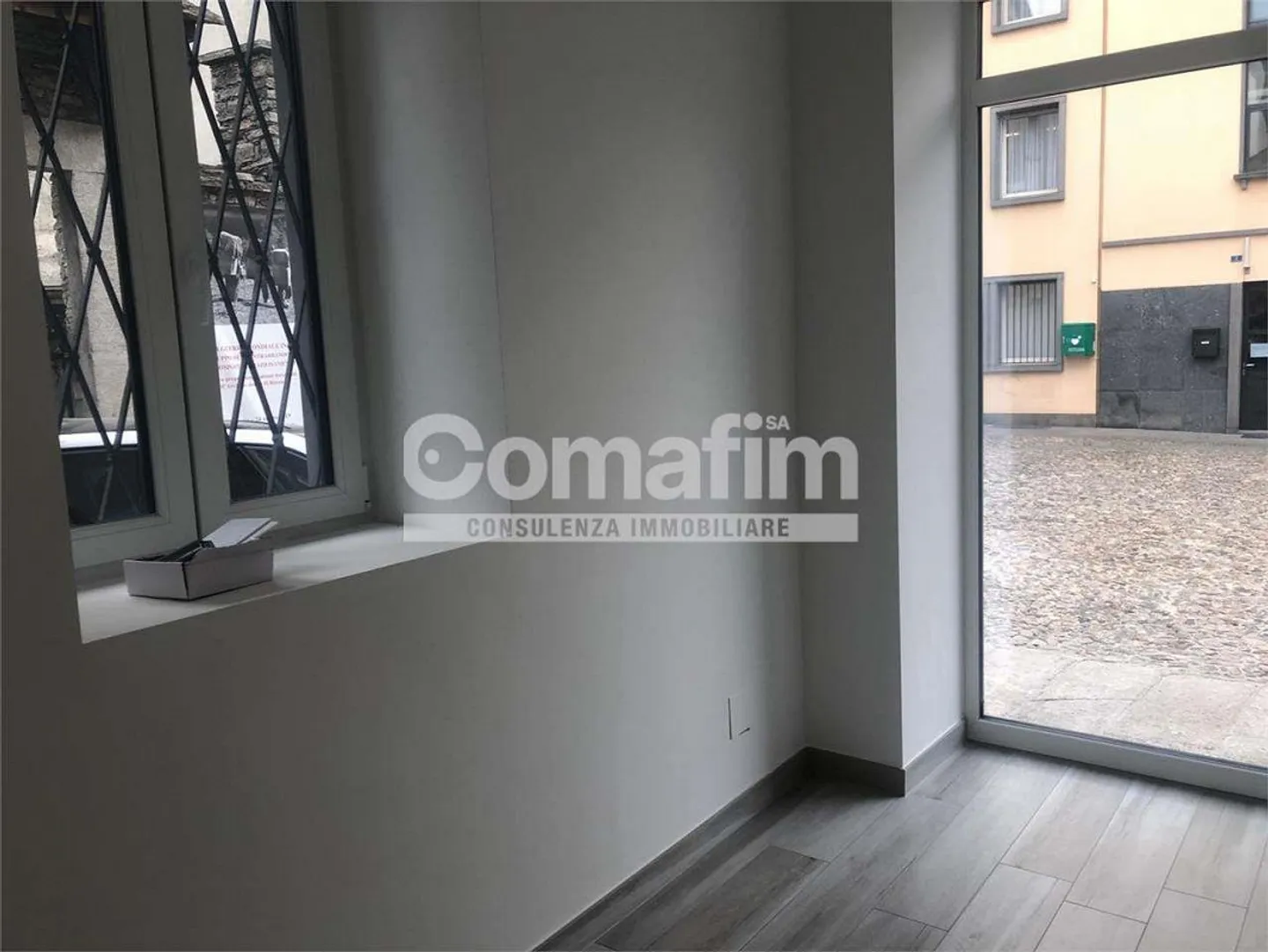Spazio commerciale nel centro di Biasca - Foto 9 di 10