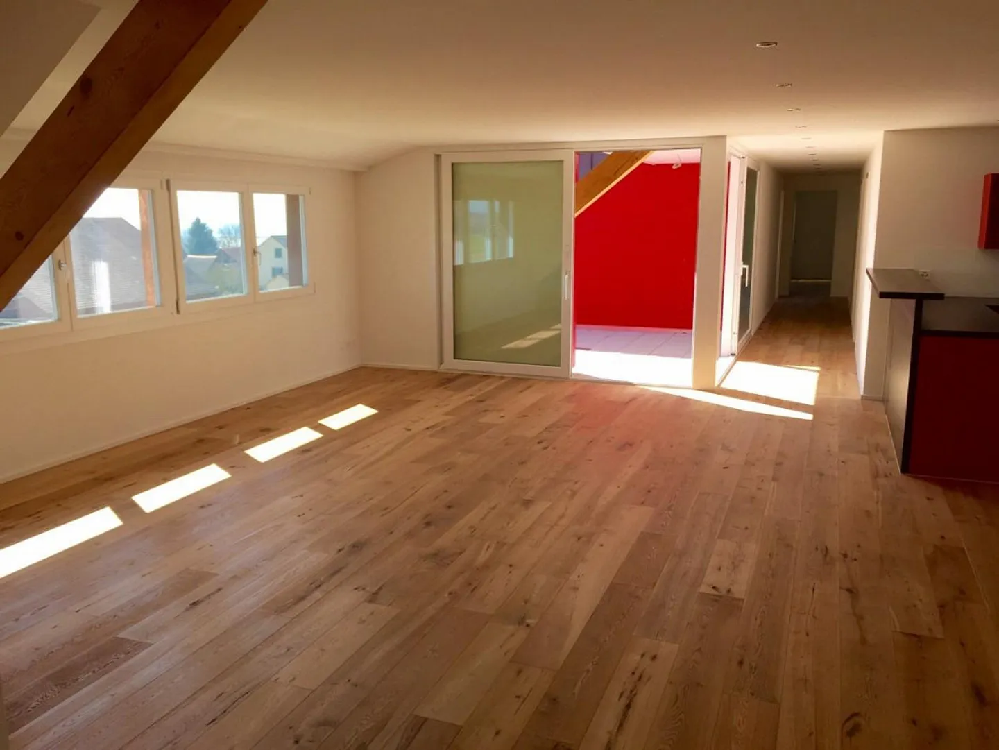 Appartement en penthouse spacieux de 5,5 pièces avec balcon à Happerswil - Photo 5 sur 11