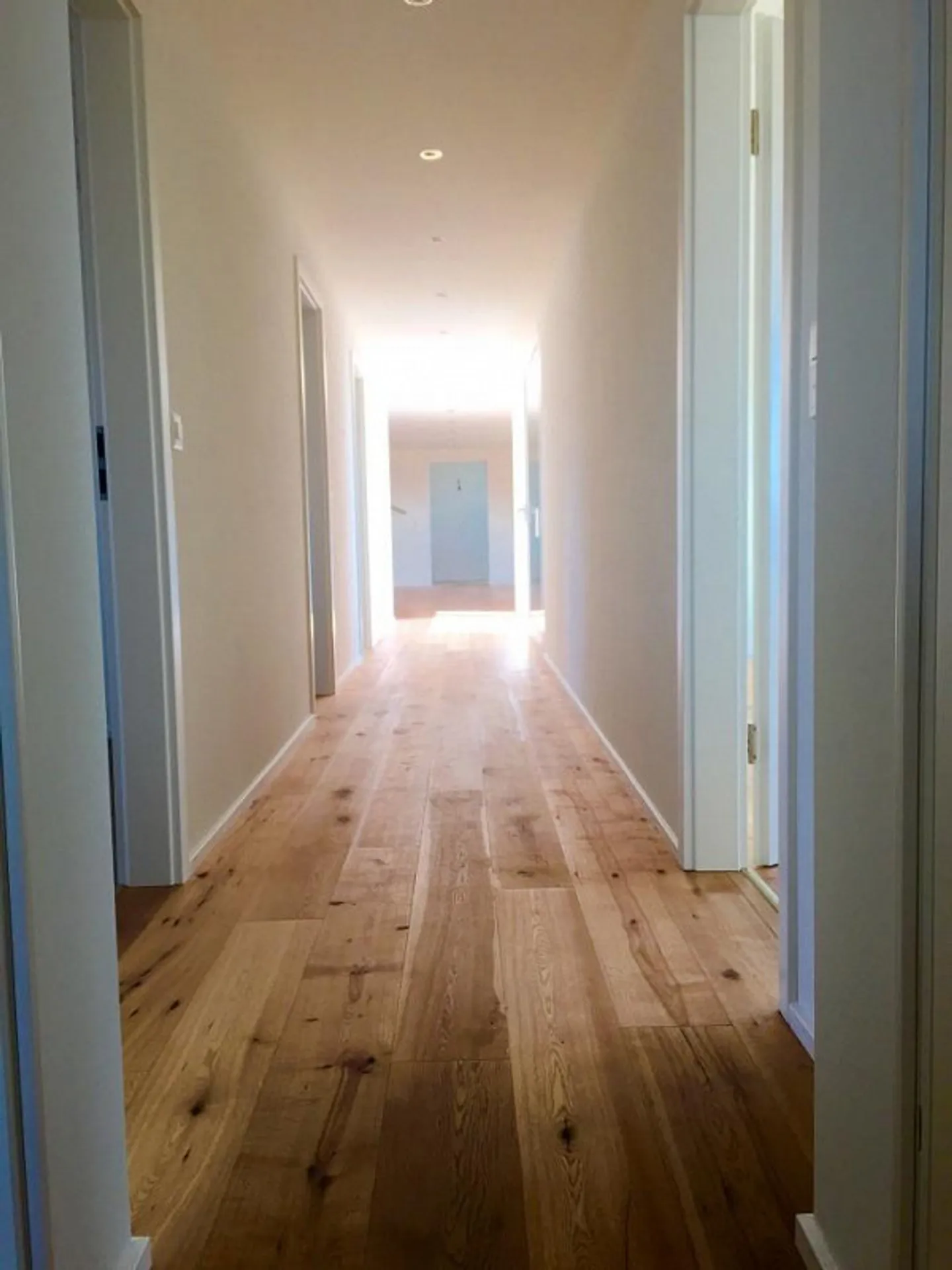 Appartement en penthouse spacieux de 5,5 pièces avec balcon à Happerswil - Photo 7 sur 11